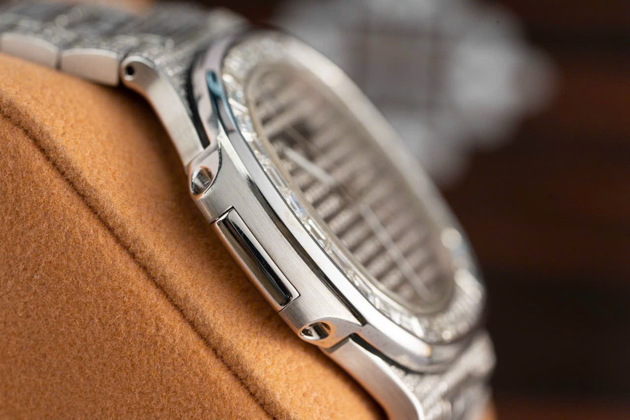 Patek Philippe Clone Watch Nautilus 5719 Full Diamonds Baguette 40mm - Top club
