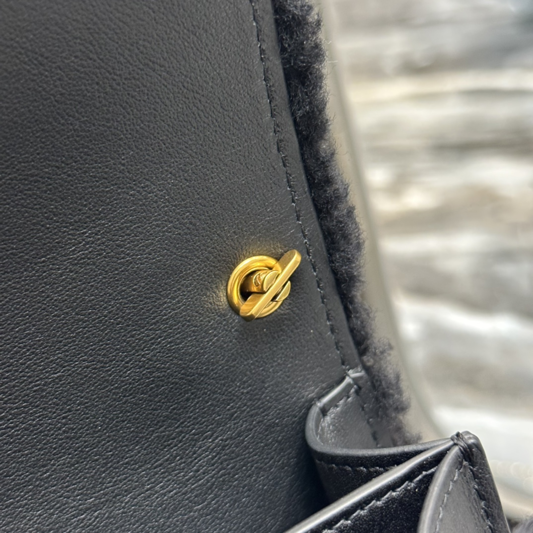 GABY MINI SATCHEL IN QUILTED SUEDE AND SHEARLING1:1High-quality replica