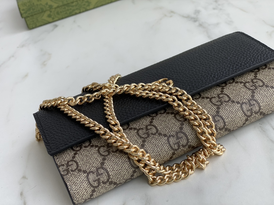 Replica Gucci Marmont Chain Wallet Beige/Black1:1High-quality replica