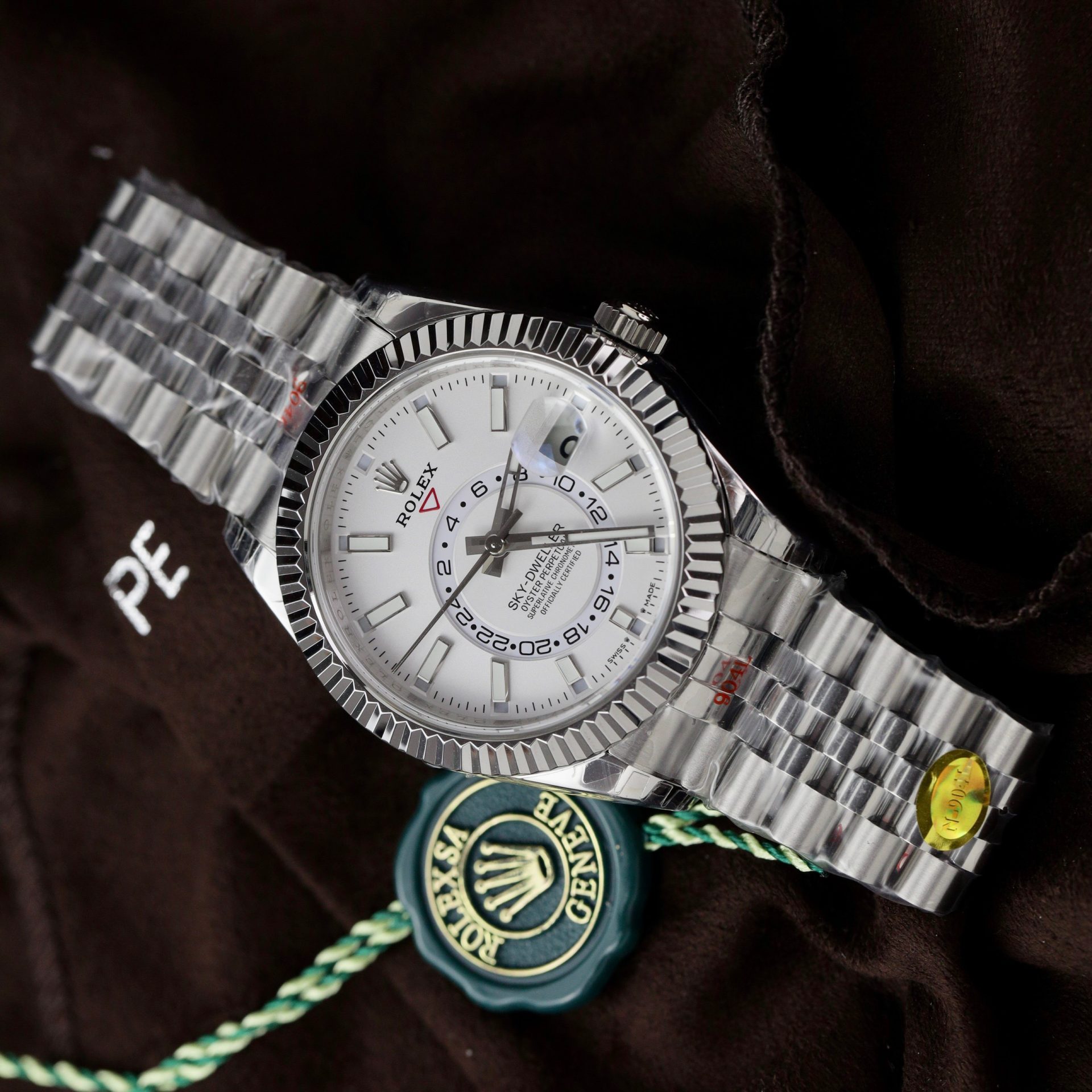 Rolex Replica 1:1 Watch Sky-Dweller White Dial Jubilee Strap 42mm - Elite Watch Atelier
