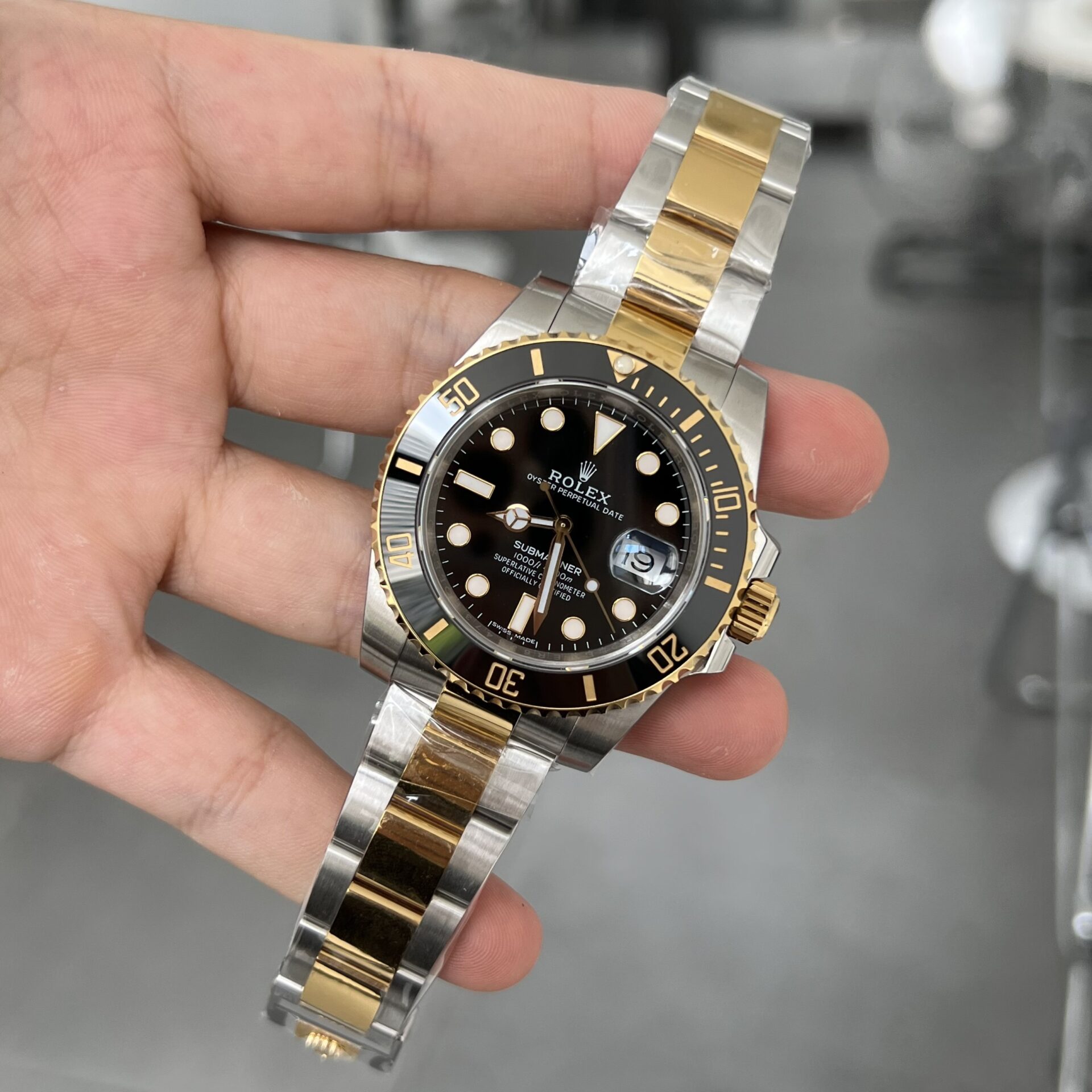 Rolex Submariner High Quality Replica Watch Black Dial EW Factory 41mm - Elite Watch Atelier