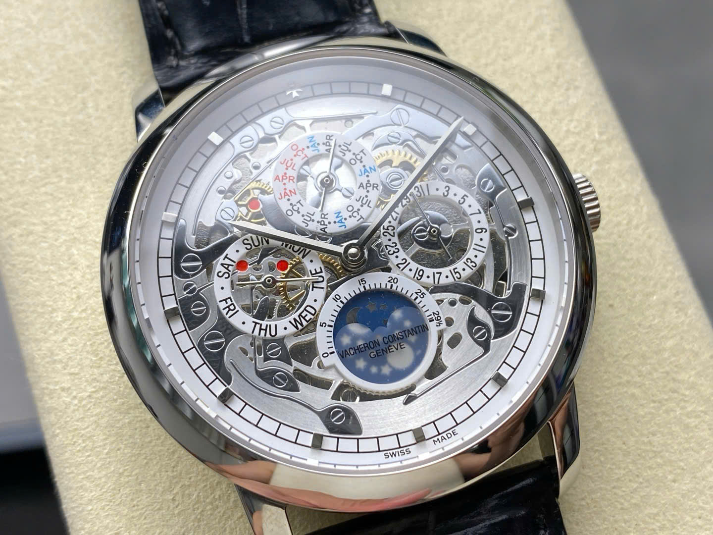 Vacheron Constantin Traditionnelle 43175 Replica Watch Mens Leather Strap 41mm - Top club