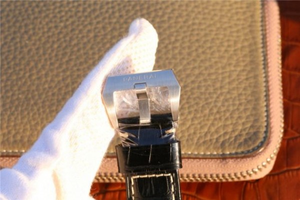 Replica Panerai PAM1392 XF Black Dial Black Leather Strap P9010 - Top club