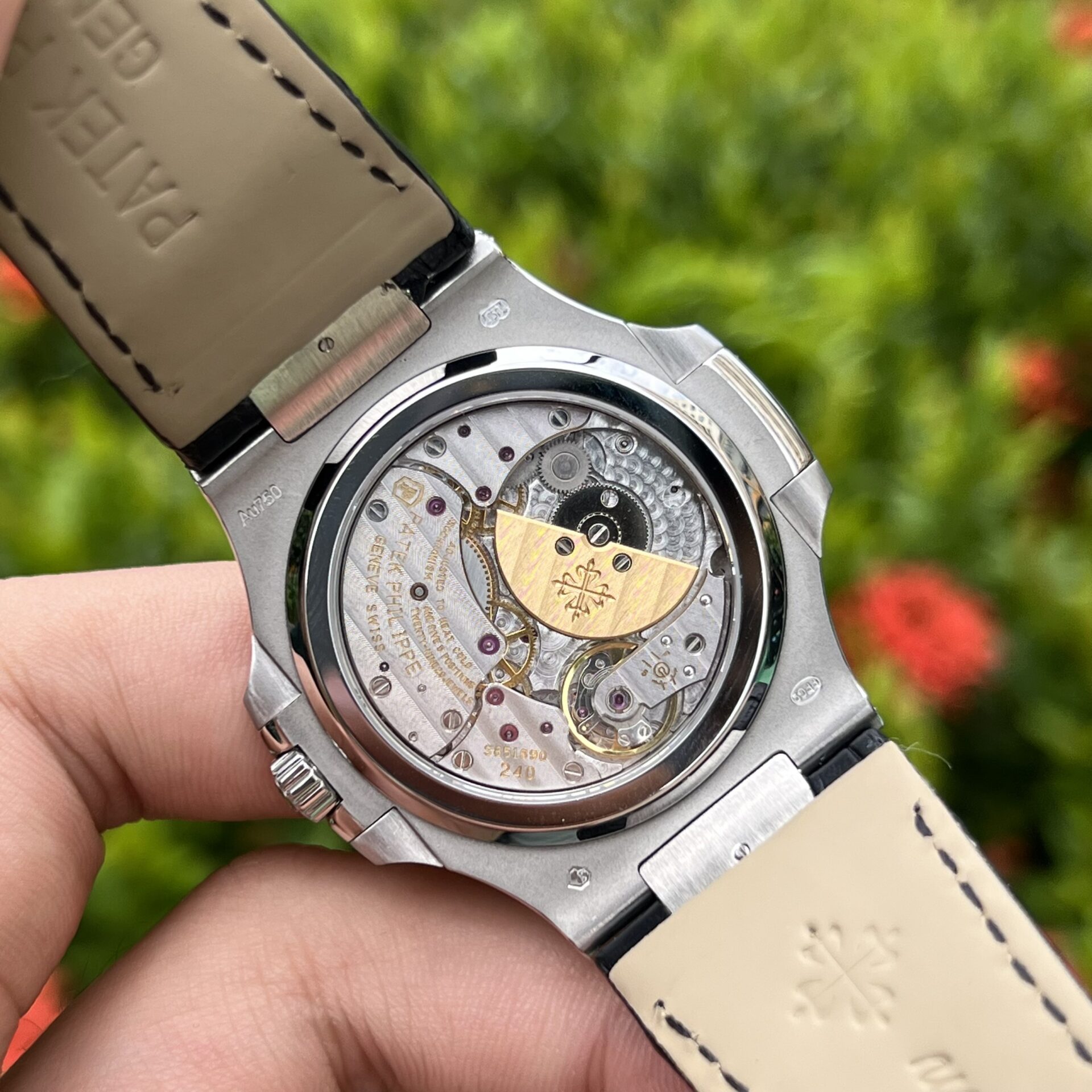 Patek Philippe Replica 11 Watch Nautilus 5722 G Moissanite Diamond Bezel 40mm - Top club