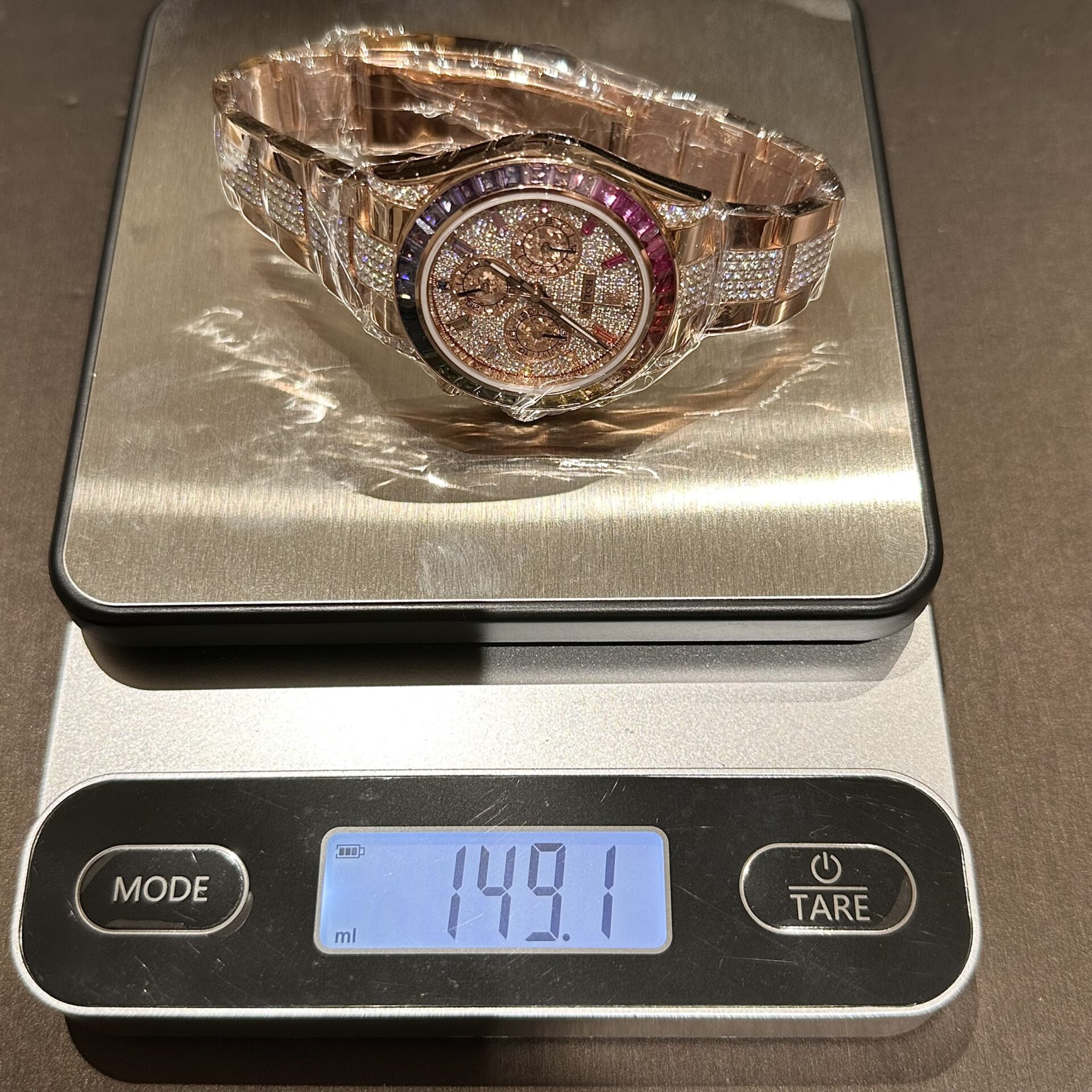 Rolex Daytona Rainbow Replica Watch Gold Wrapped With Moissanite Diamonds 40mm - Top club