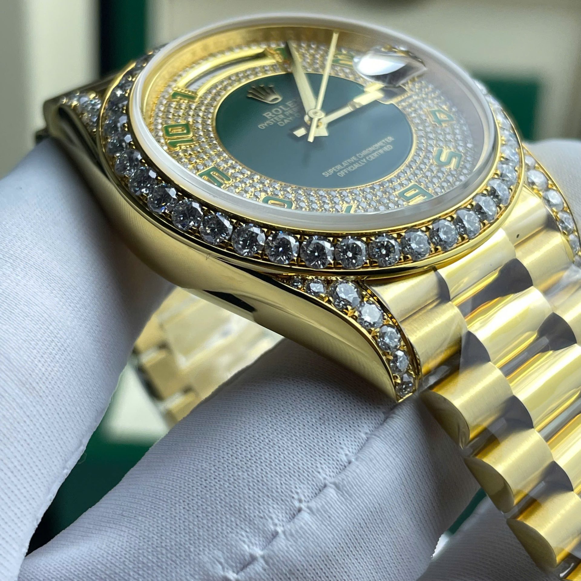 Rolex Day-Date Replica Watch Gold Wrapped + Moissanite Diamonds Weight 173 Gram 40mm - Top club