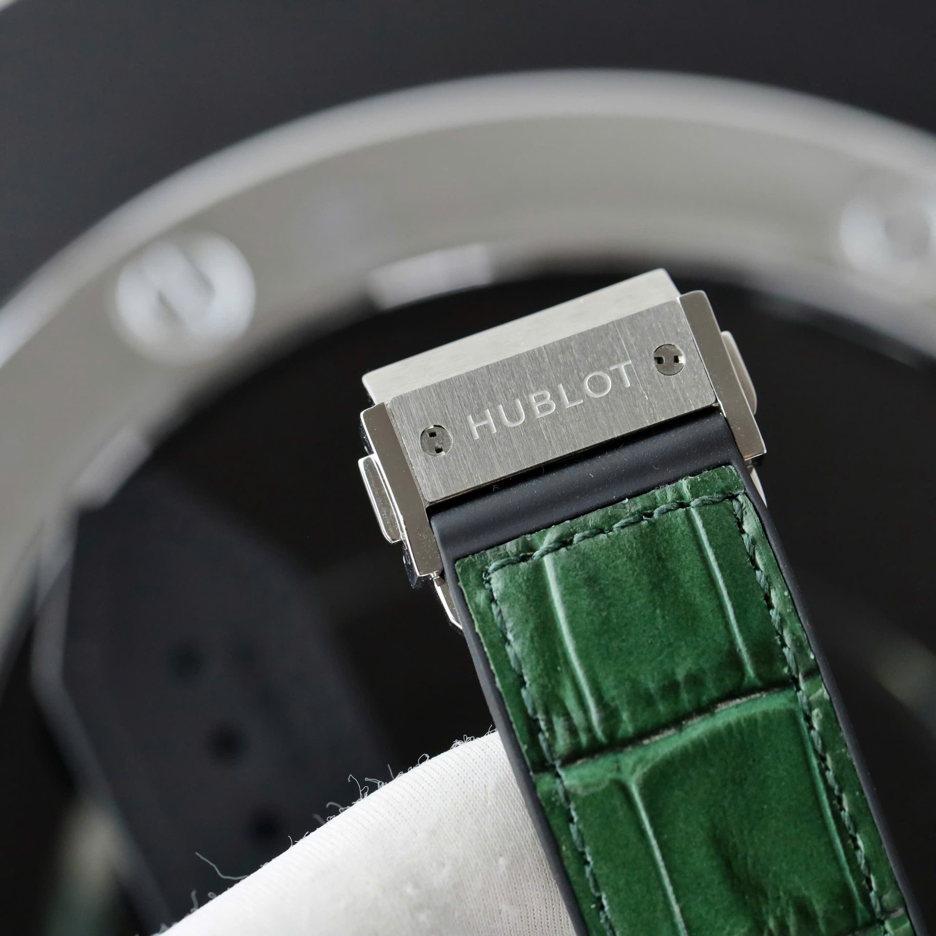 Hublot Classic Fusion Replica Watch Green Dial HB Factory 42mm - Top club
