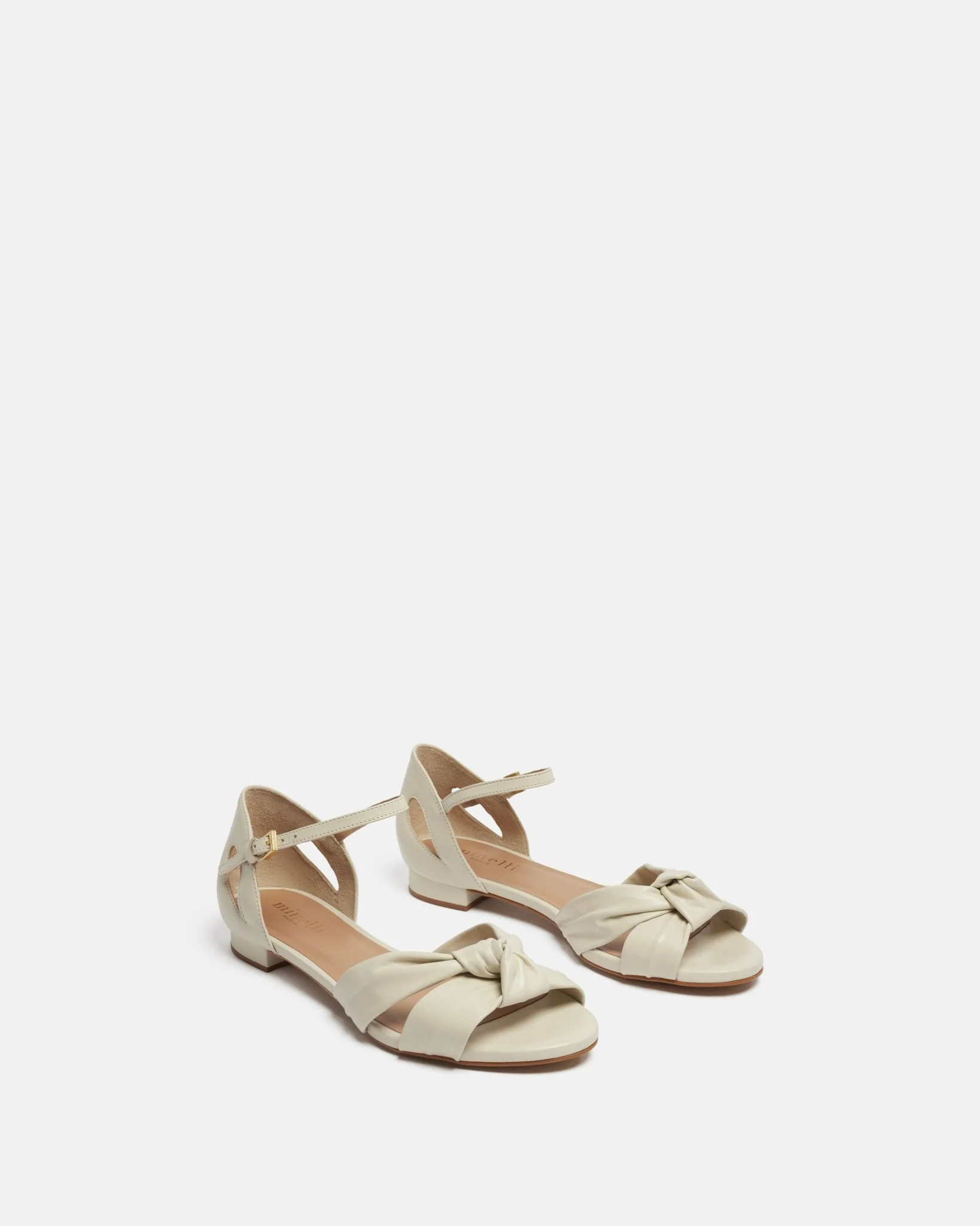 SANDALES KIRA - Plates en cuir écru