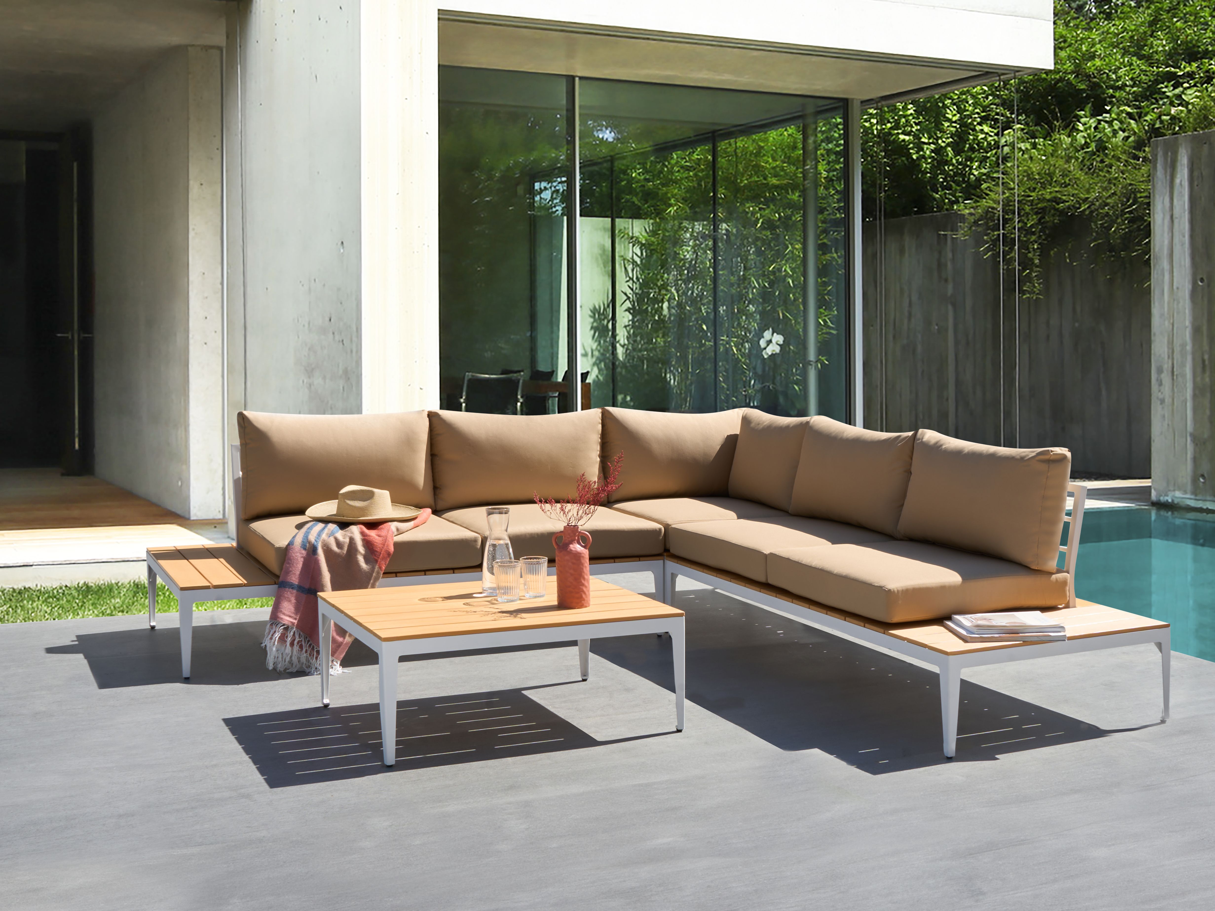 Garden Corner Sofa with Table 5 Seater POSITANO Light Brown