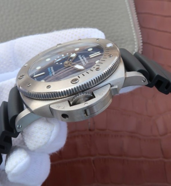 Replica Panerai XF PAM692 Titanium Blue Dial Rubber Strap P.9010 - Top club