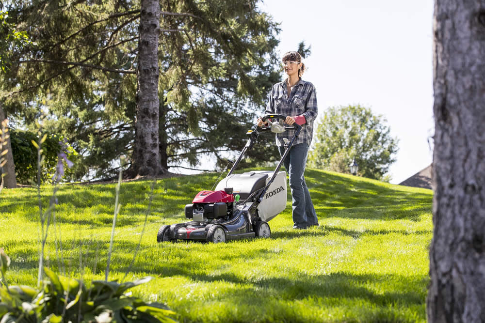 Honda Self-Propelled Walk-Behind Lawn Mower 21 inch Select Drive 4-in-1 Versamow - HRX217K5VYA - Image 5 Honda Self-Propelled Walk-Behind Lawn Mower 21 inch Select Drive 4-in-1 Versamow - HRX217K5VYA - Image 5