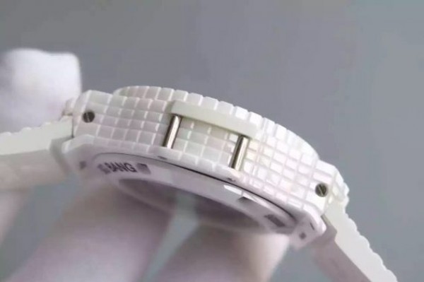 Replica Hublot Big Bang Caviar Chrono 44mm White Ceramic White Dial Rubber Strap A7750 - Top club