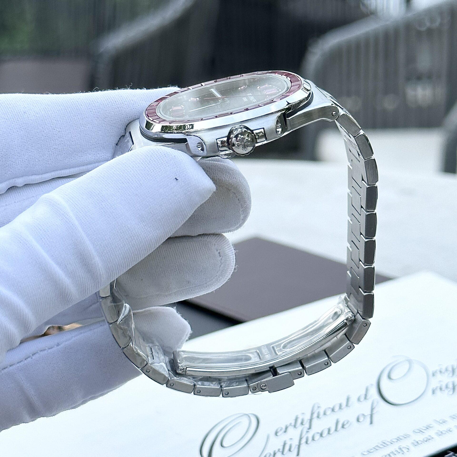 Patek Philippe Nautilus 5723 Replica 1:1 Watch Red Ruby Bezel 40mm - Top club