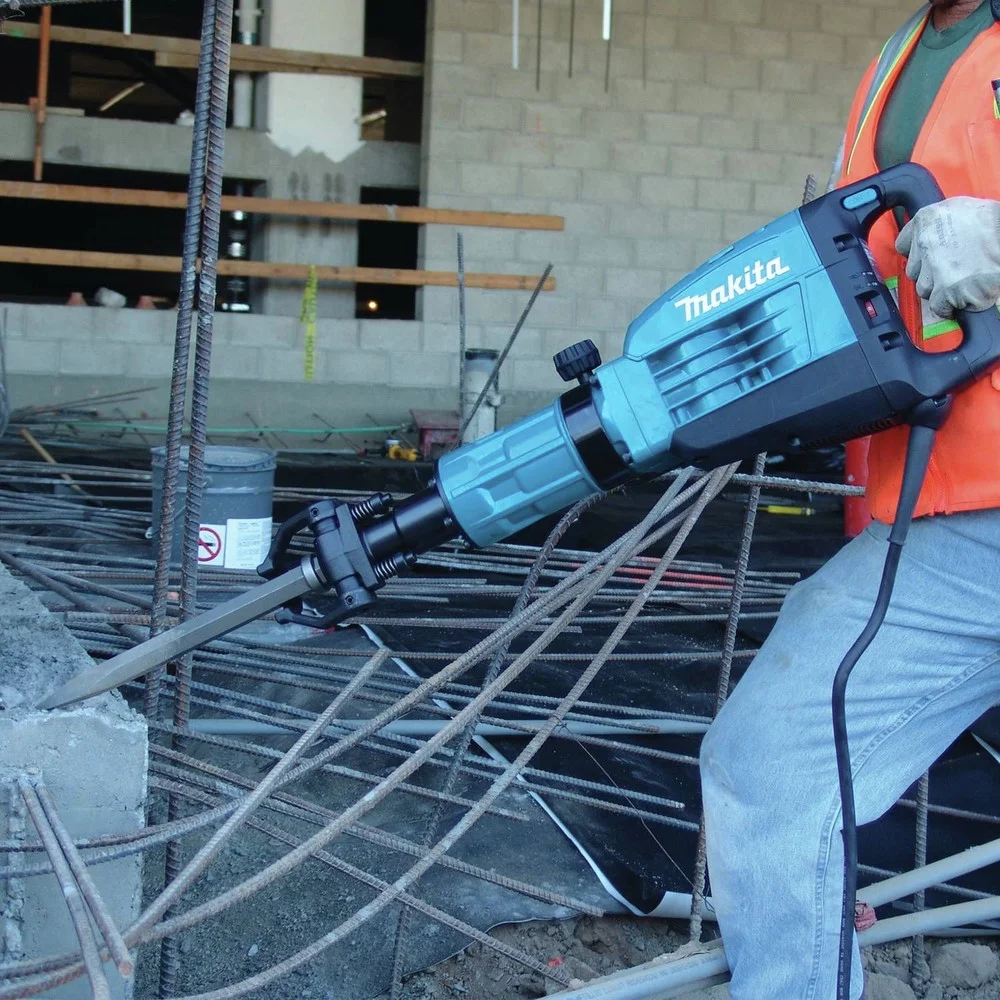 Makita Demolition Hammer, 1 1/8 In Hex, 35 Lb HM1307CB - Image 6