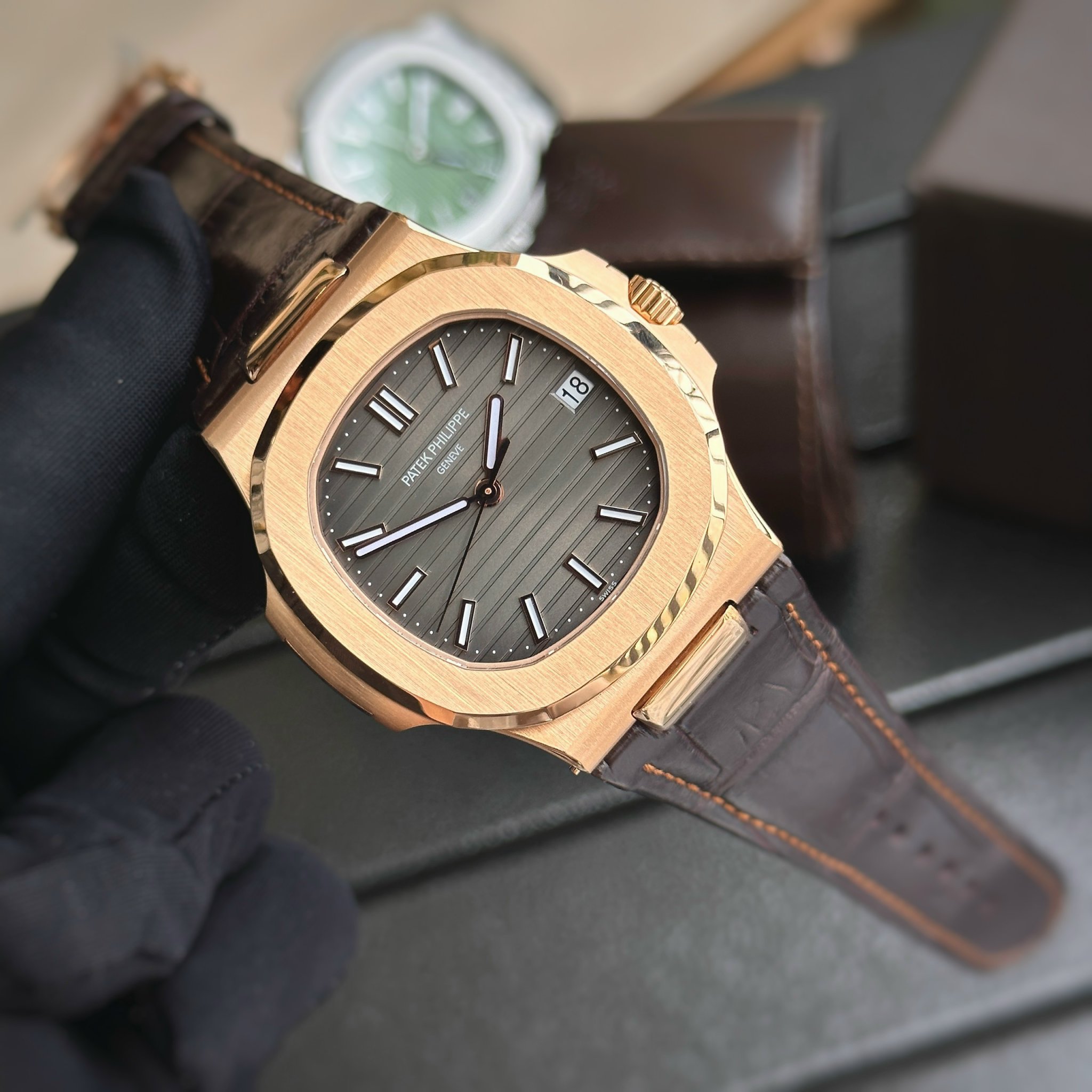 Patek Philippe Nautilus 5711 Rose Gold Grey Dial Replica 1:1 Watch Factory 3K 40mm - Elite Watch Atelier
