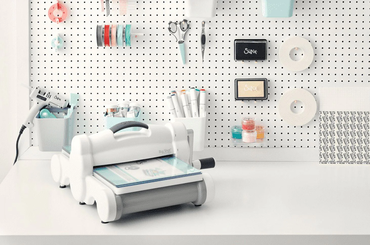 Sizzix Big Shot Shape-Cutting & Embossing Plus Machine - Image 3
