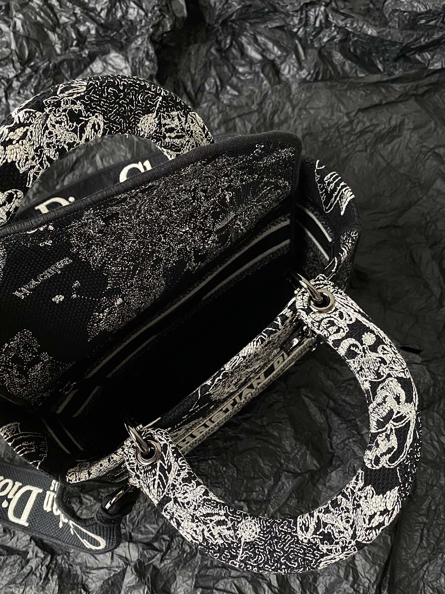 Medium Lady D-Lite Bag Black For Women 9.5in/ 24cm M0565BRHZ_M9111:1High-quality replica