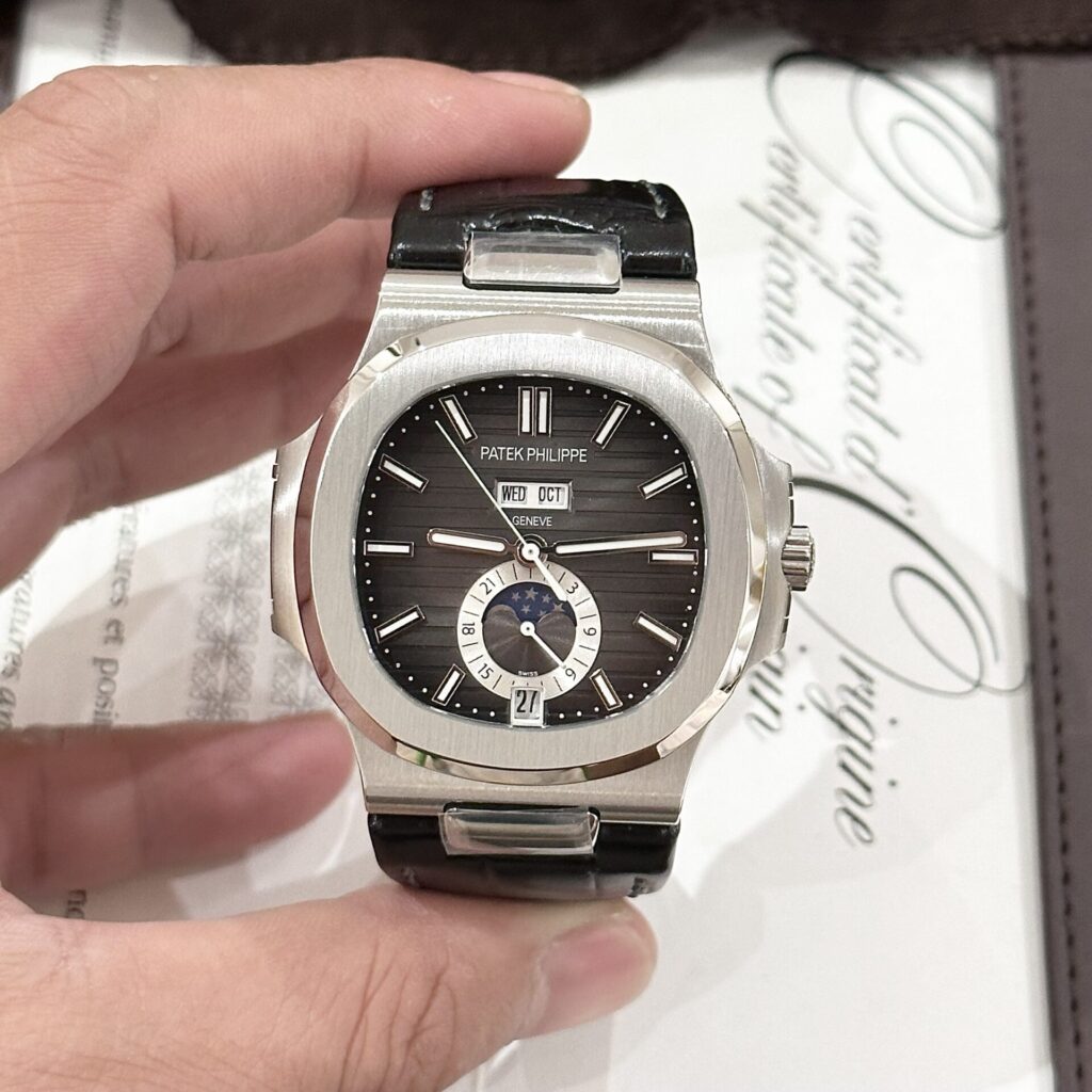 Patek Philippe Nautilus 5726 Replica 1:1 Watch Gray Dial GRF 40.5mm - Top club
