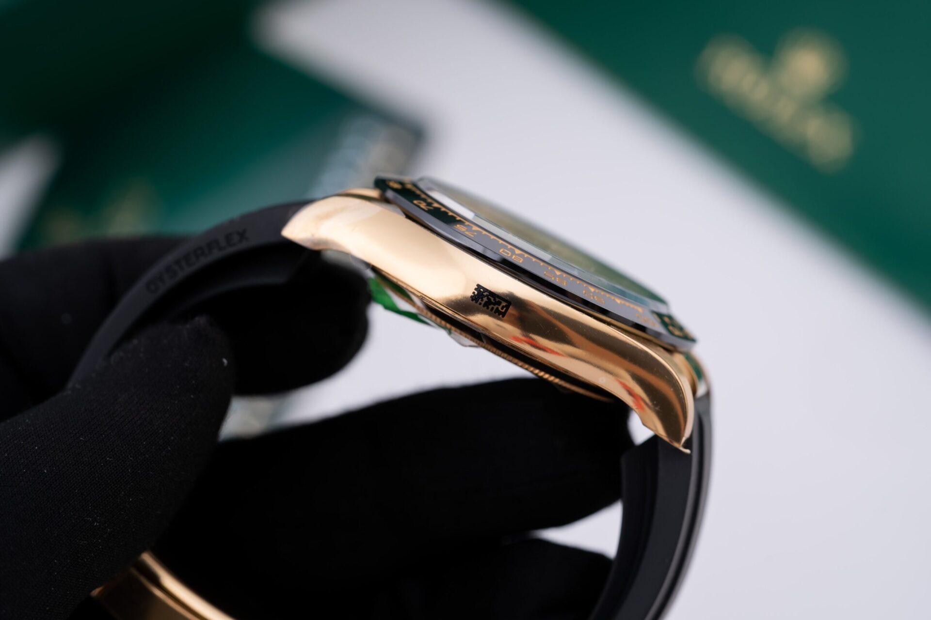 Rolex Cosmograph Daytona Custom Mother Of Pearl   Moissanite Diamonds Dial 40mm - Elite Watch Atelier