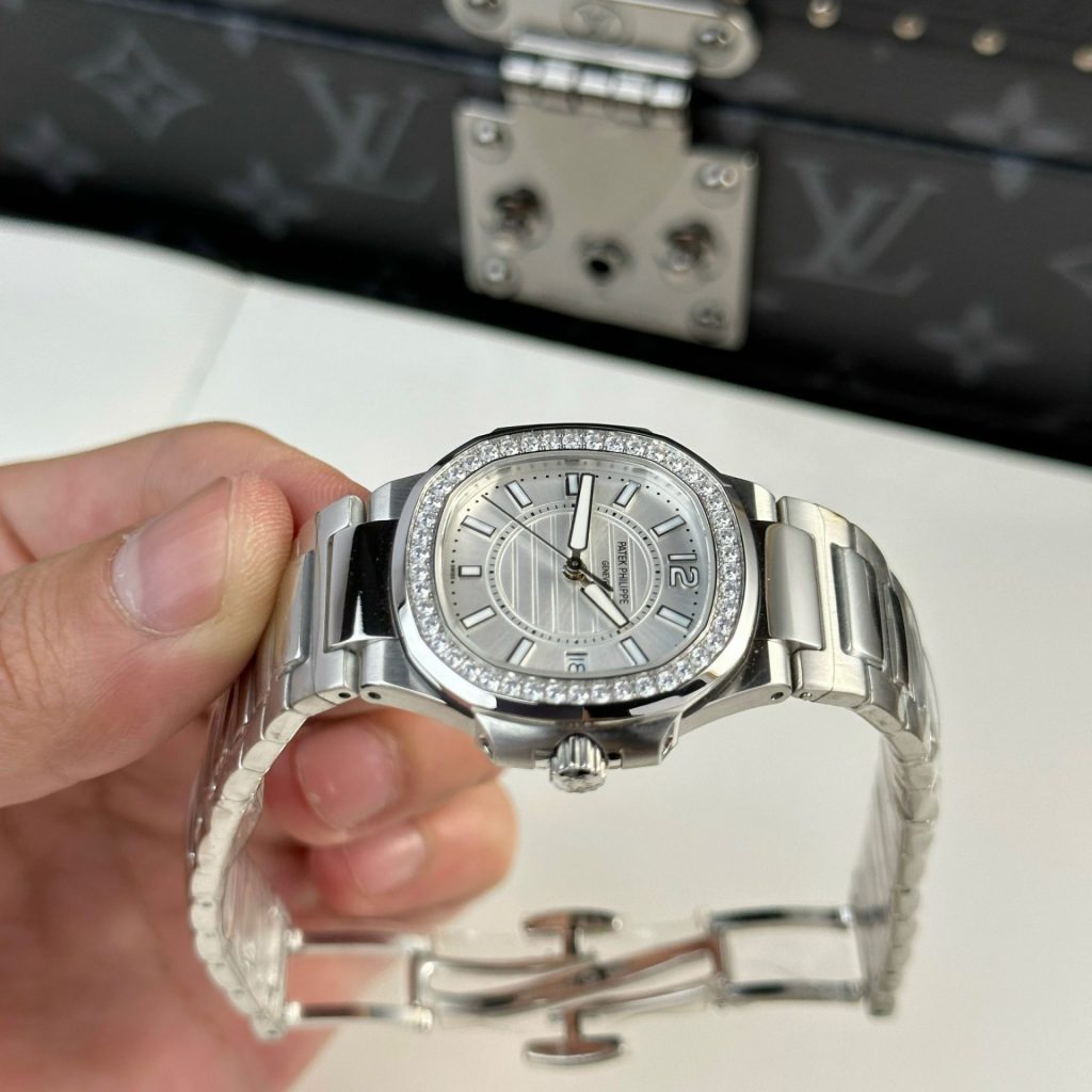 Patek Philippe Clone Watch Nautilus 7010 Womens White Dial 32mm - Top club