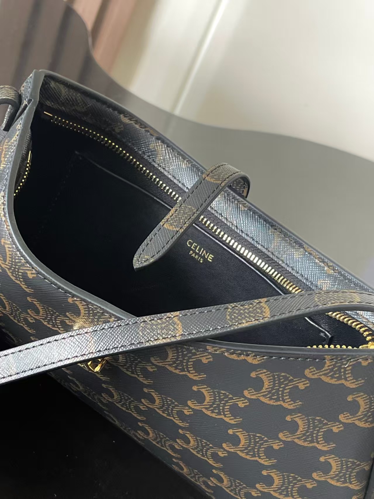 CELINE TINA SHOULDER BAG1:1High-quality replica