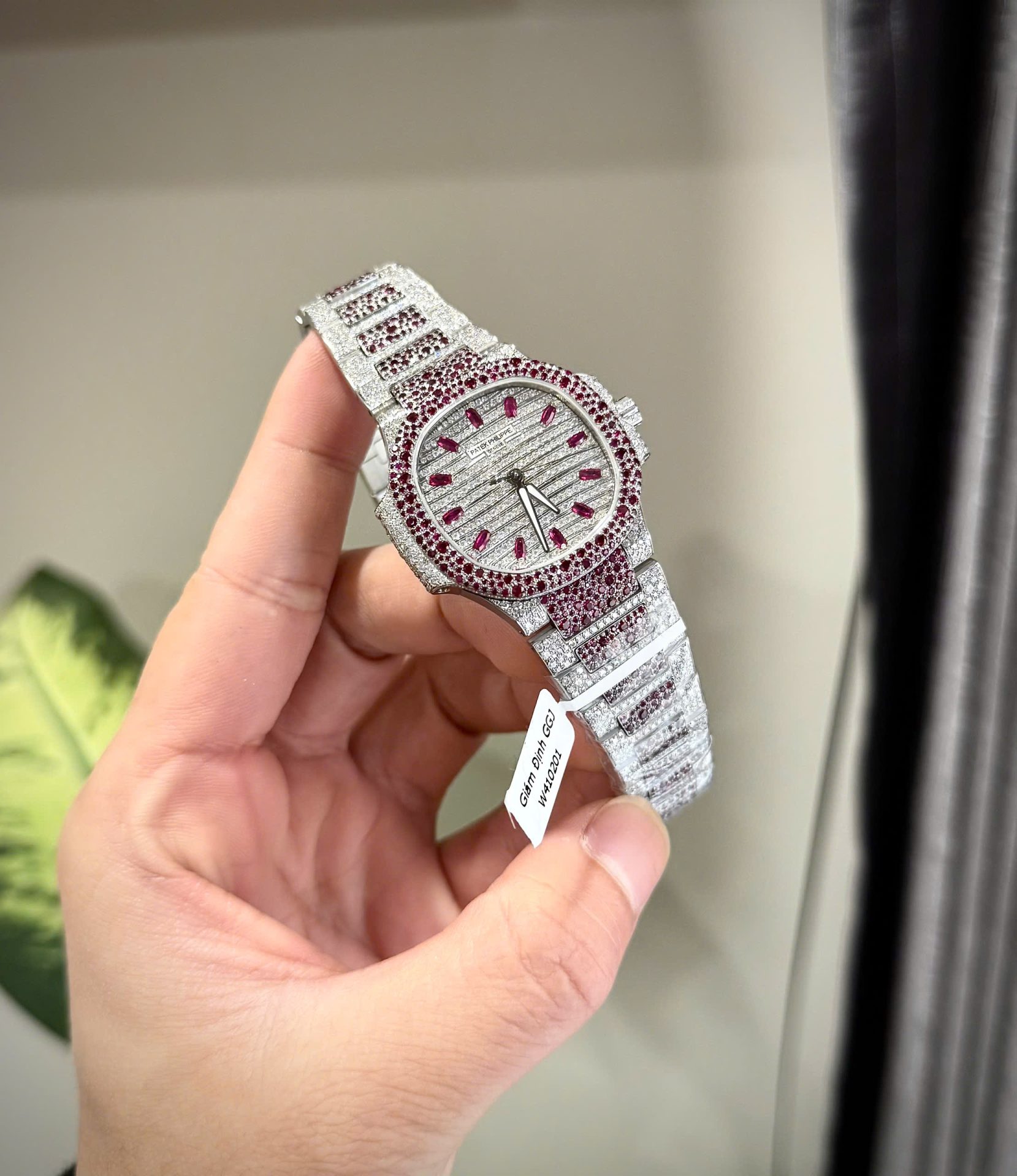 Patek Philippe Nautilus 7118 Replica 11 Watch Ruby Red + Moissanite Diamonds 35.2mm - Top club