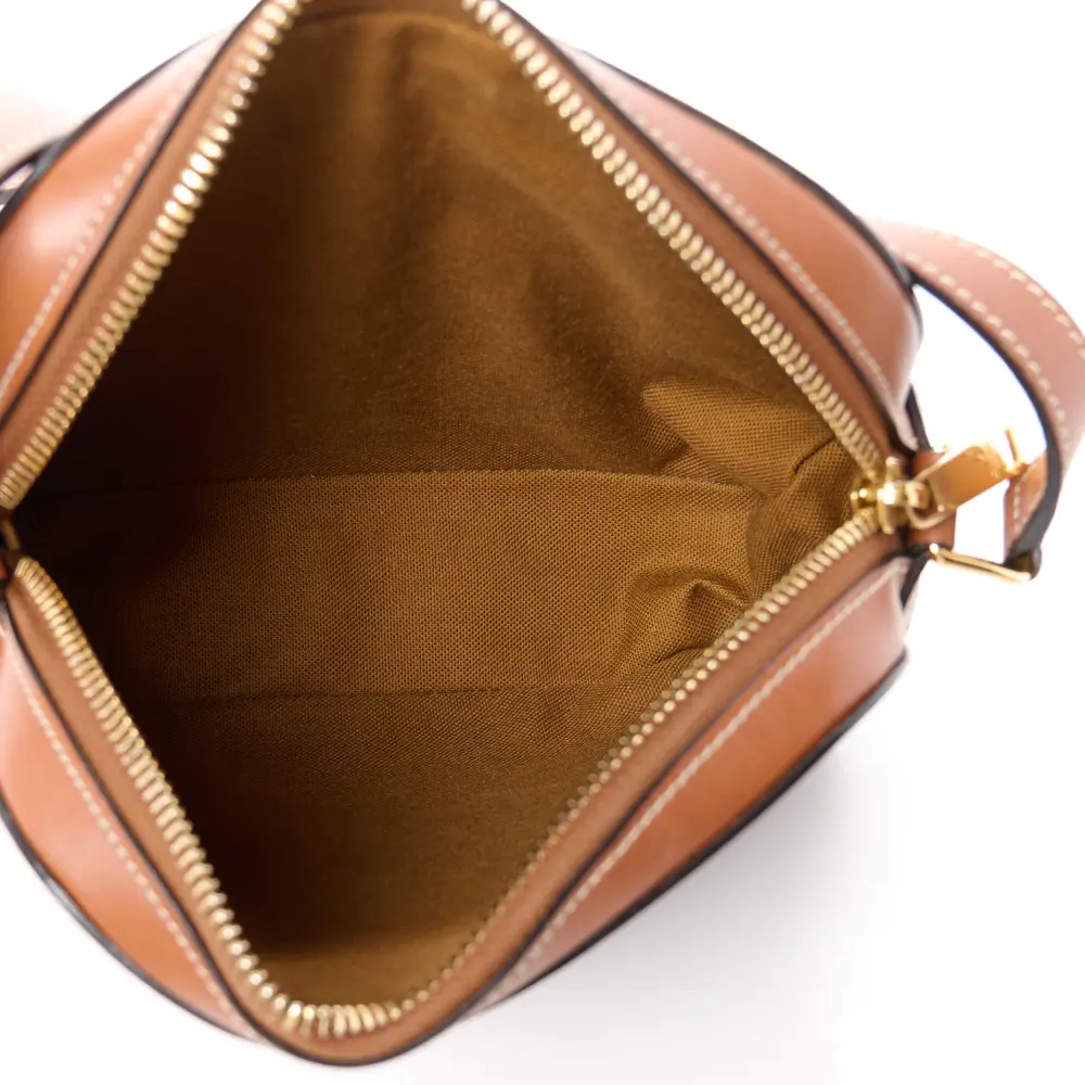 High-Quality Celine Tan Triomphe Replica Handbag – Gold Hardware1:1High-quality replica