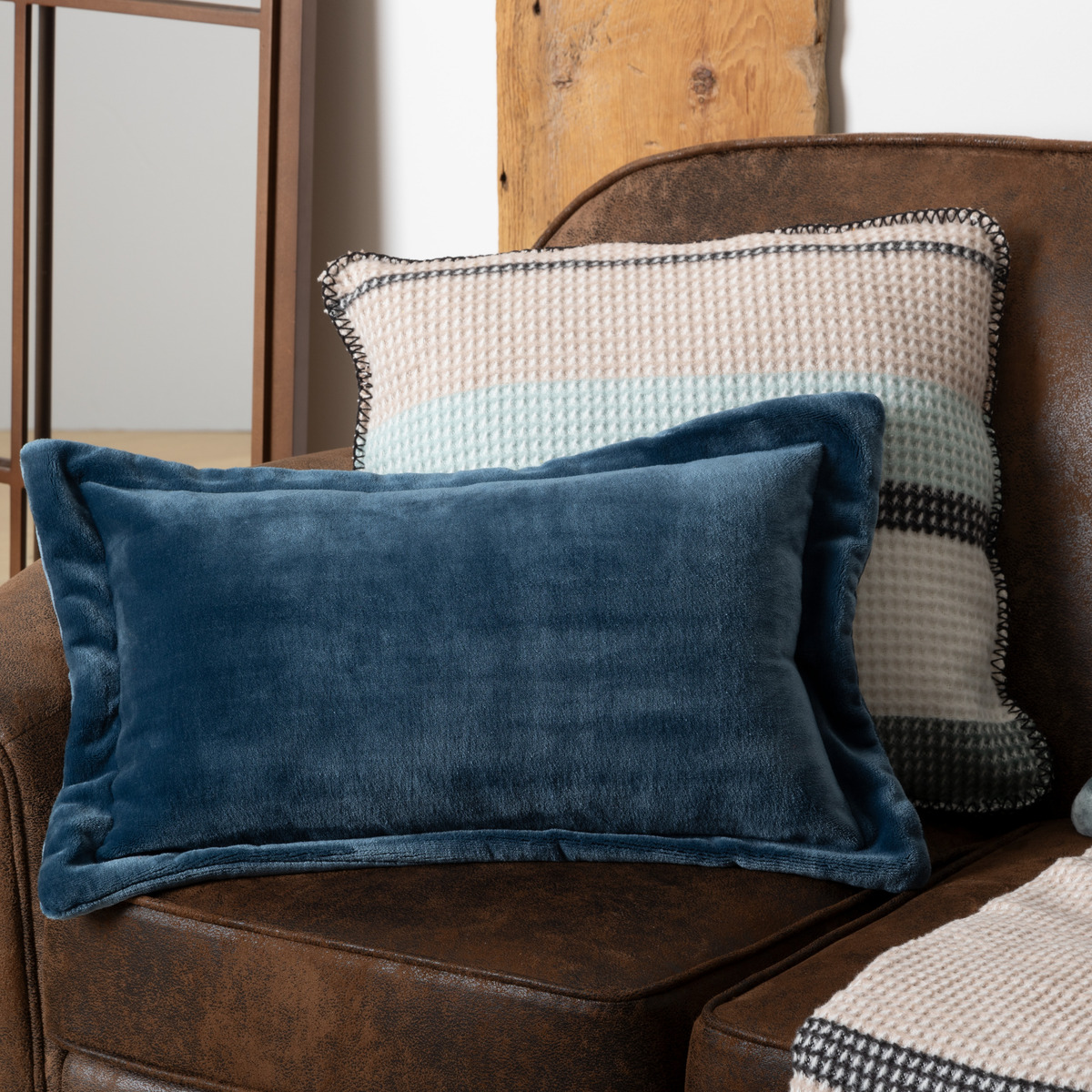 Flannel cushion "Cuddly" Aegean Blue, 38x58 cm