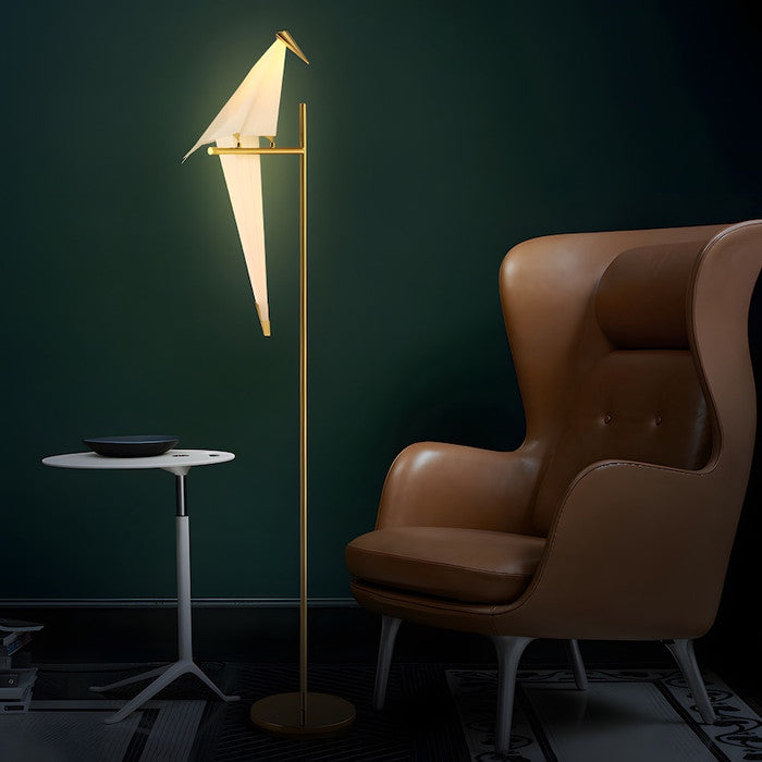 LichtVlucht – Origami Vogel Tafellamp in Kunstzinnig Design