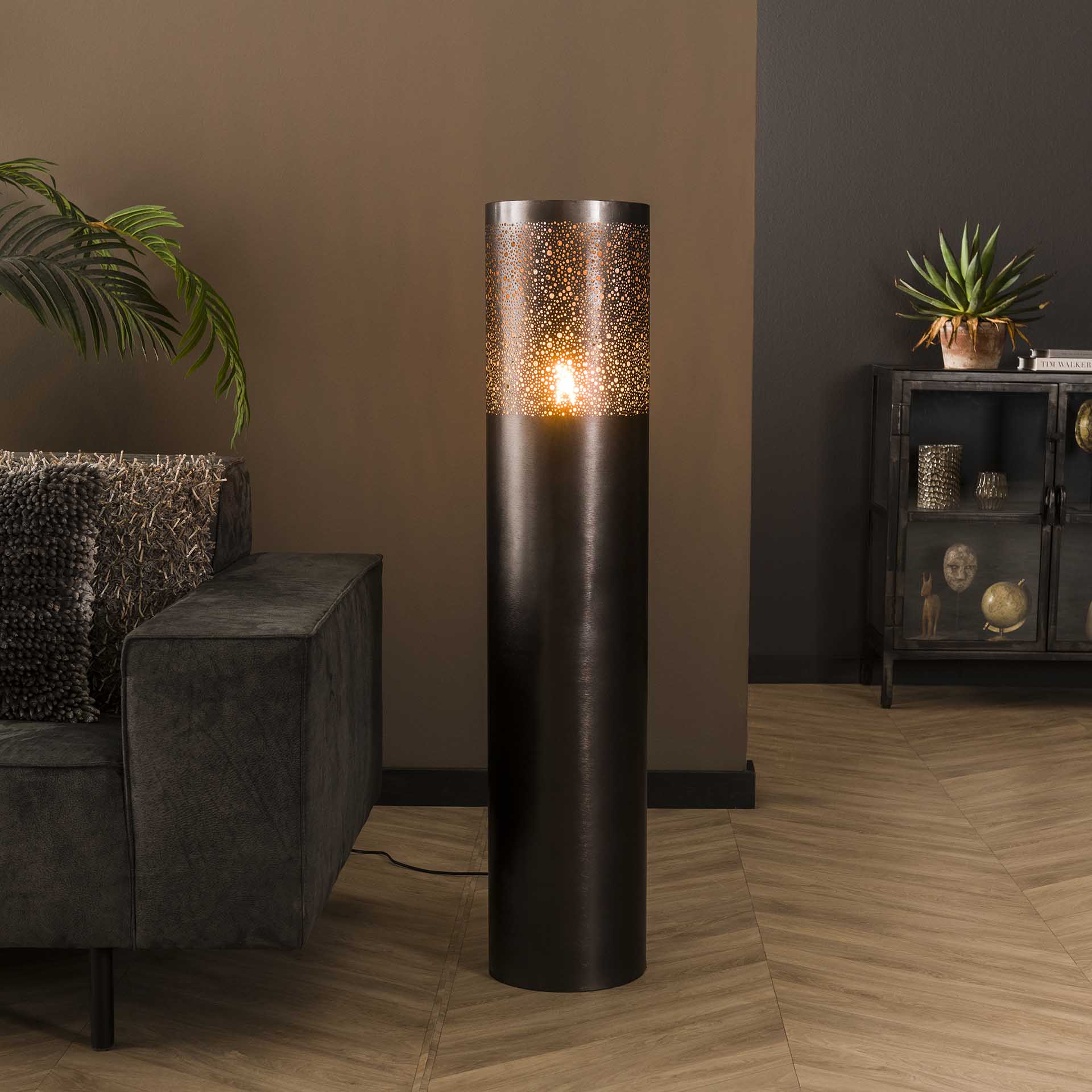Blokker Hero Vloerlamp - 120 x Ø 25 cm - Zwart/Nikkel