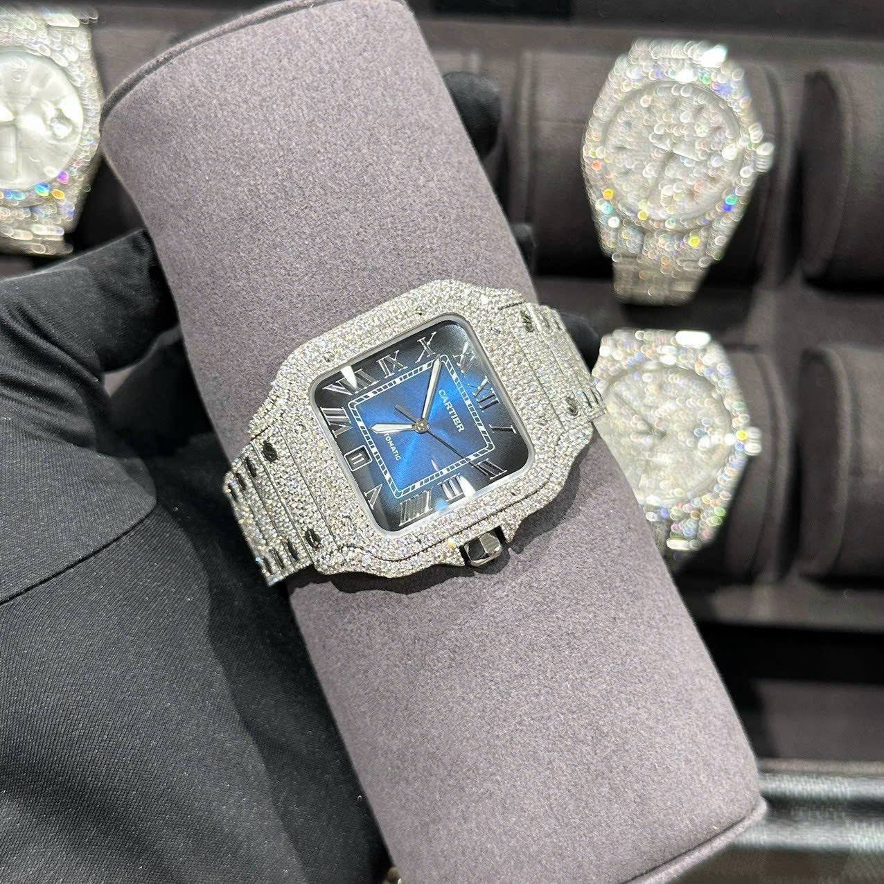 Cartier Santos Best Replica Watch With Full Natural Diamond VVS Blue Dial 39.8mm - Top club