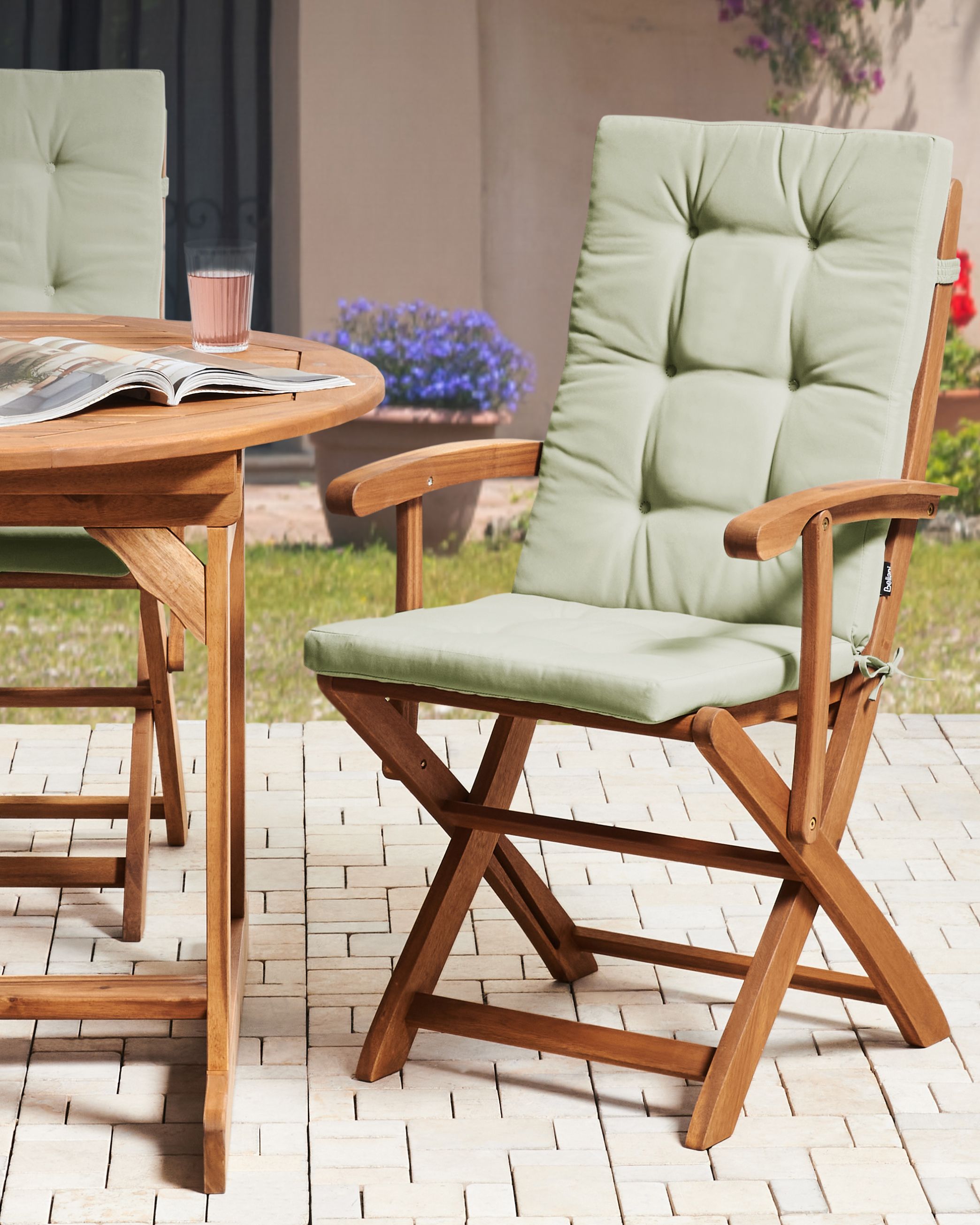 Set of 2 Garden Chairs with Cushions MAUI PREMIUM Acacia Wood Light Green