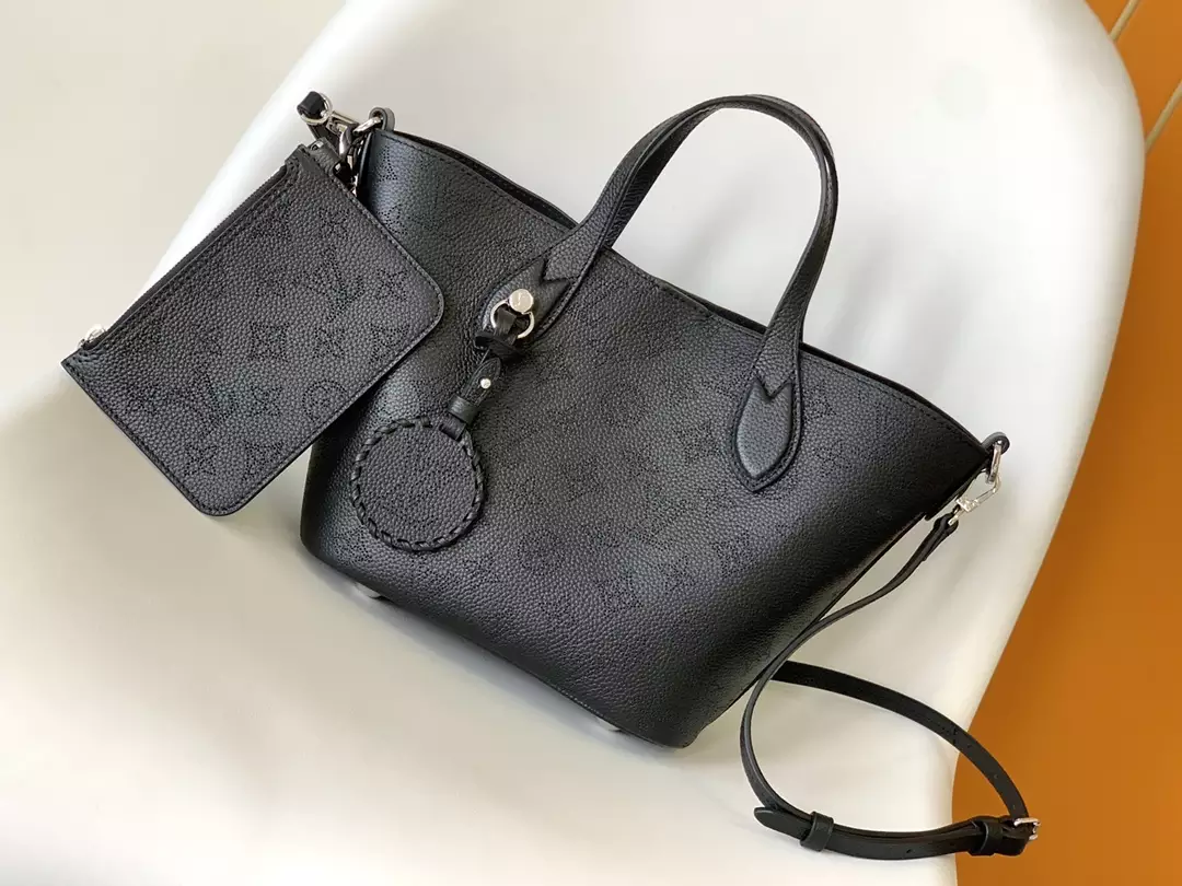 Blossom PM Mahina Black Leather1:1High-quality replica