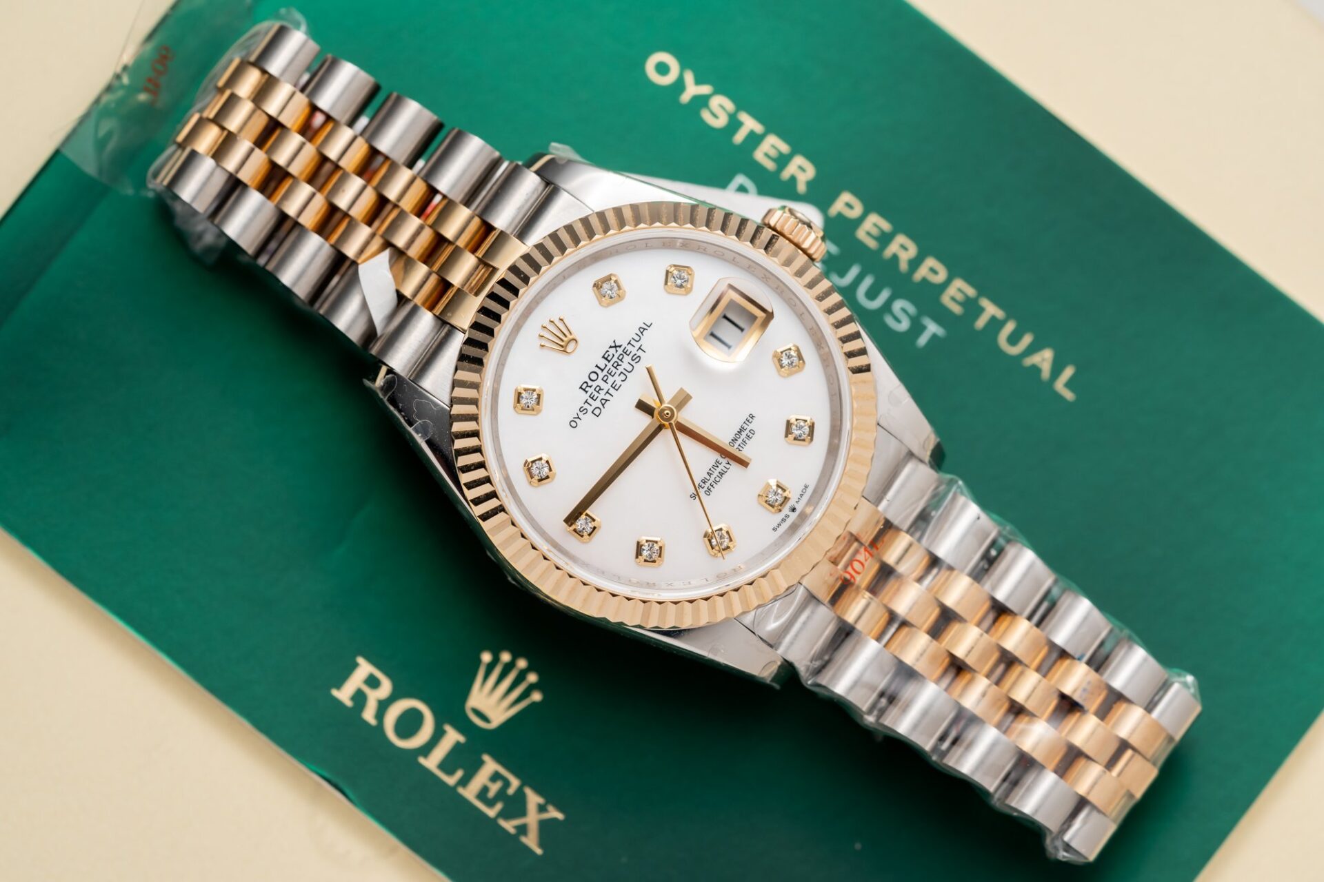 Rolex Best Replica Watch DateJust Mother Of Pearl Dial Gold Wrapped GM Factory 36mm - Top club