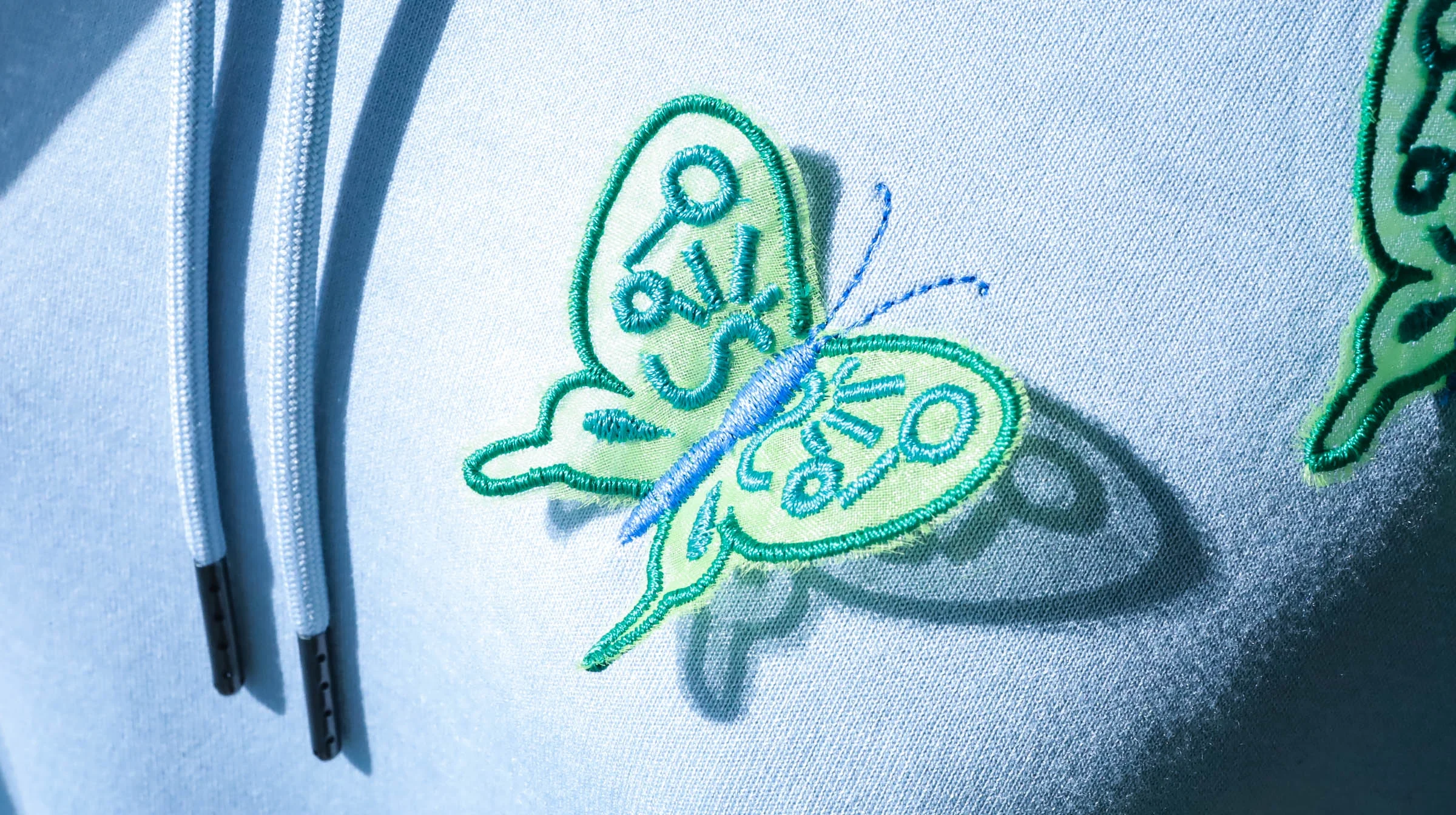 Brother SE725 Sewing and Embroidery Machine with Artspira App, 50 Free Designs - Image 20