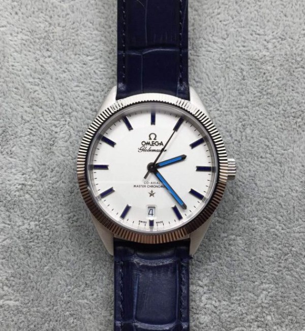 Replica Omega Globemaster Master Chronometer Blue White Dial Leather Strap - Top club