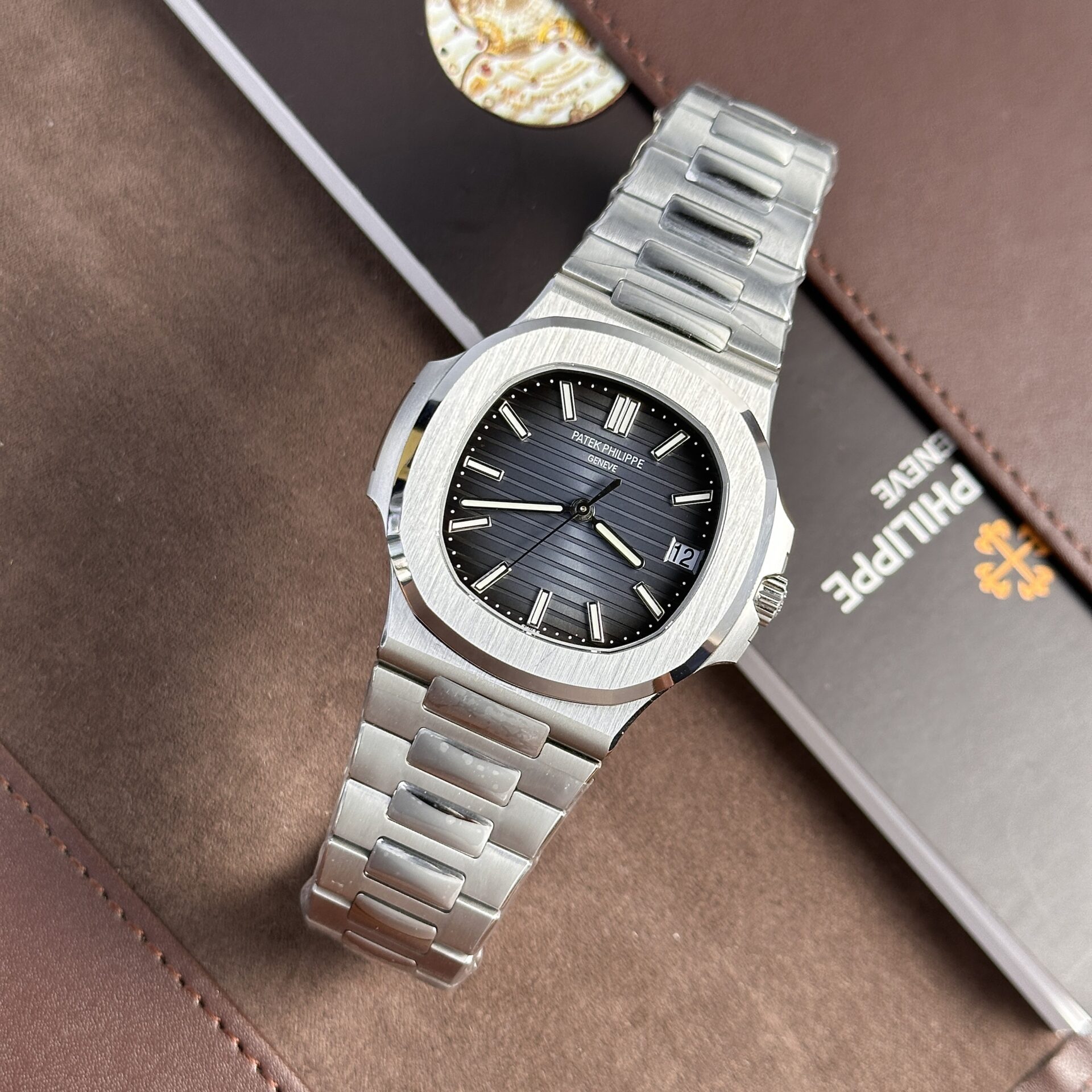 Patek Philippe Replica 11 Watch Nautilus 5711 Fully Adjusted Auth 40mm - Elite Watch Atelier
