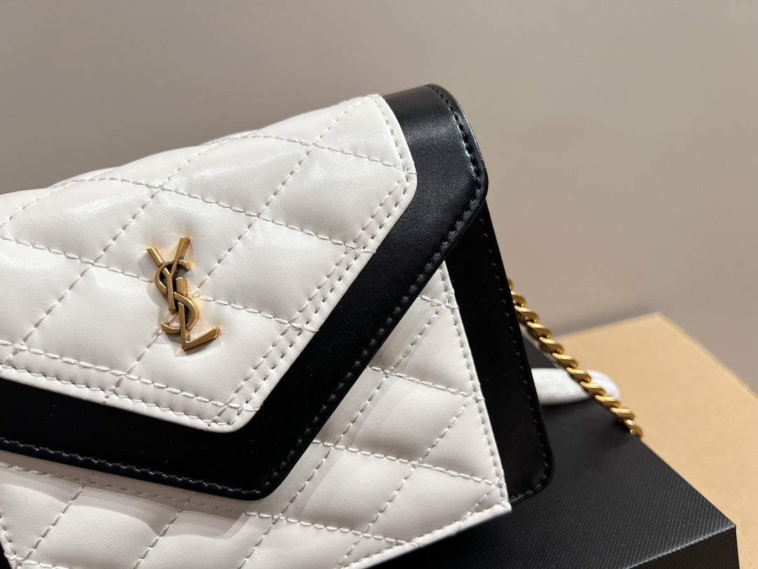 TO – New Luxury Bags SLY 3181:1High-quality replica