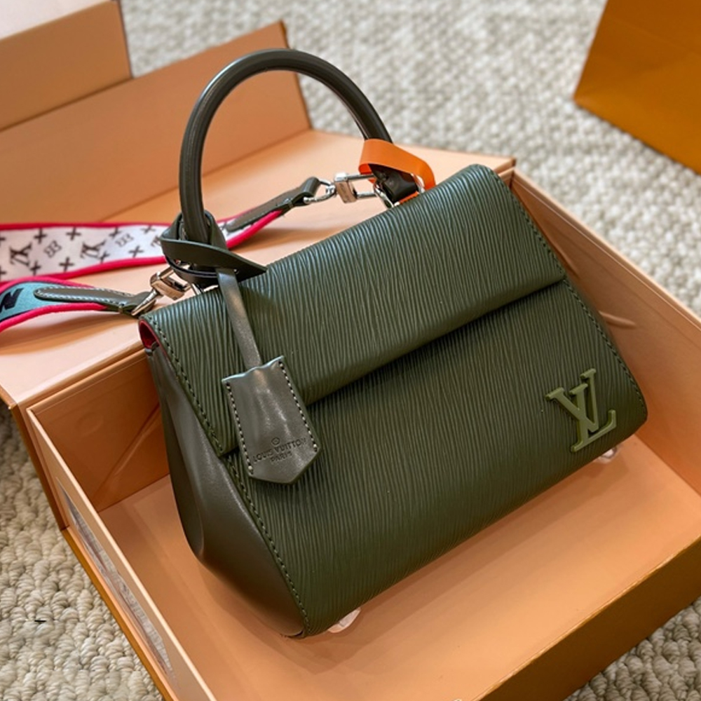 Louis Vuitton LV  Cluny Grained Leather Shoulder Handbag1:1High-quality replica