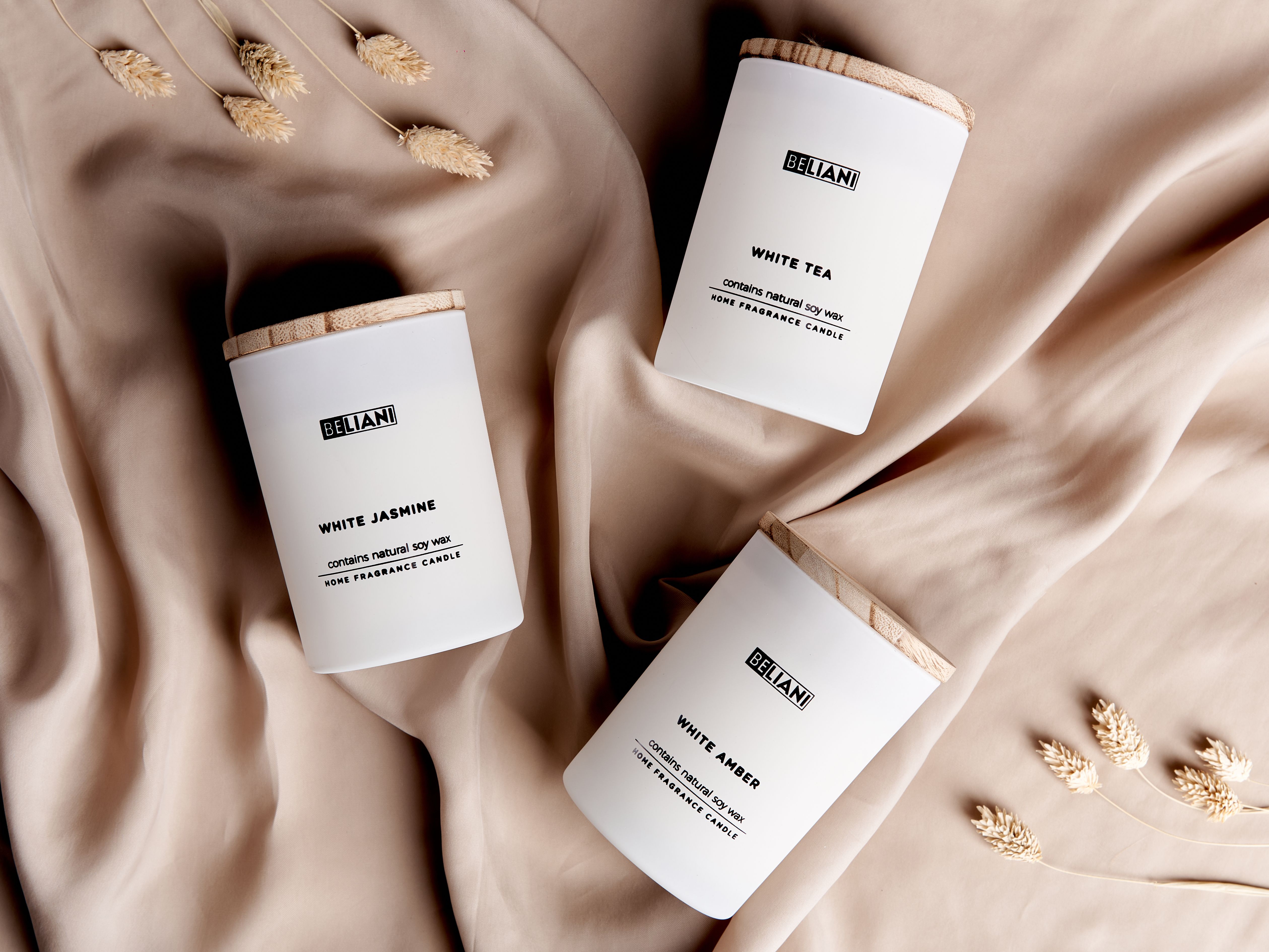 Set of 3 Scented Candles SIMPLICITY Soy Wax Fresh Notes Floral Notes