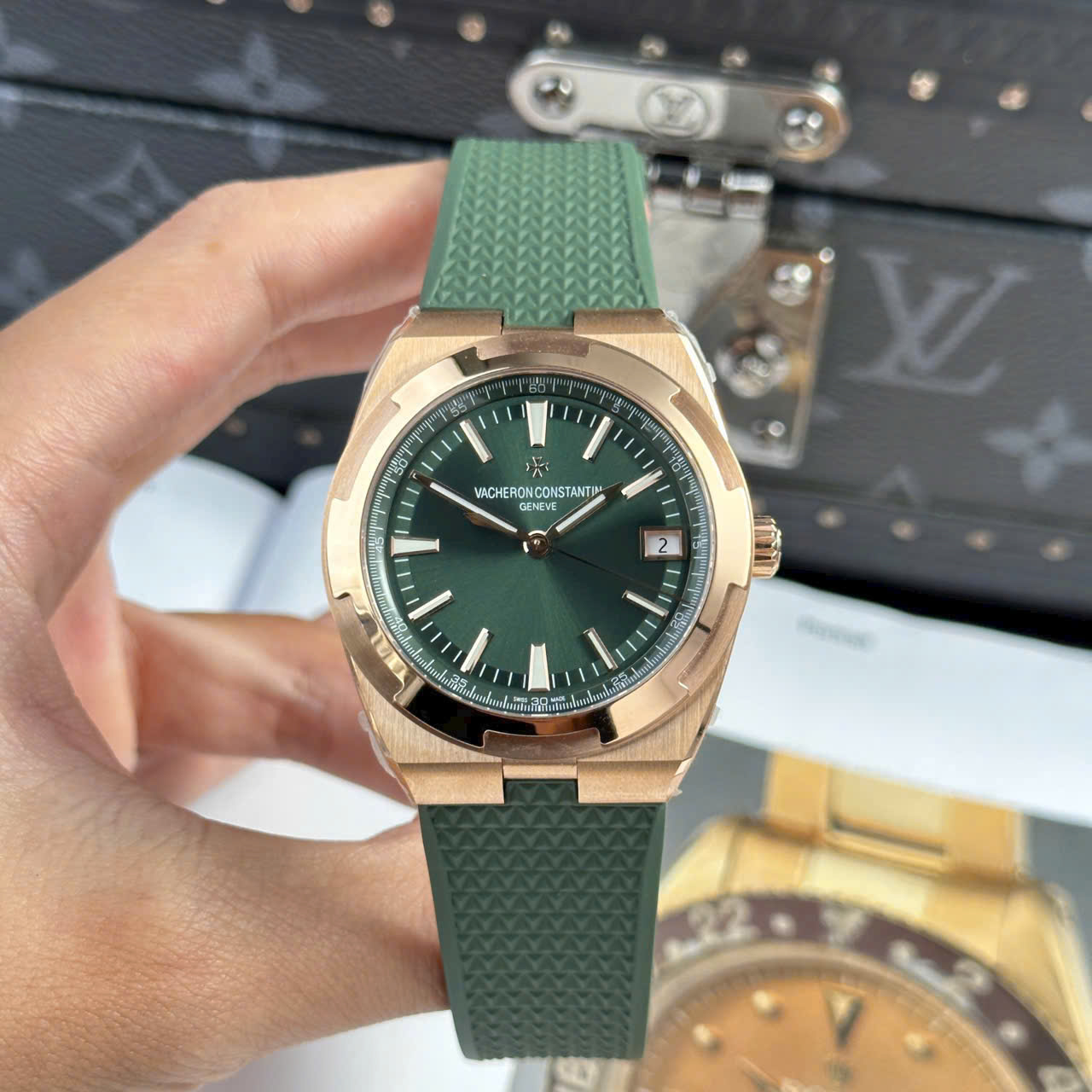 Vacheron Constantin Replica Watch Overseas 4500V Green Dial Rubber Strap 41mm - Top club