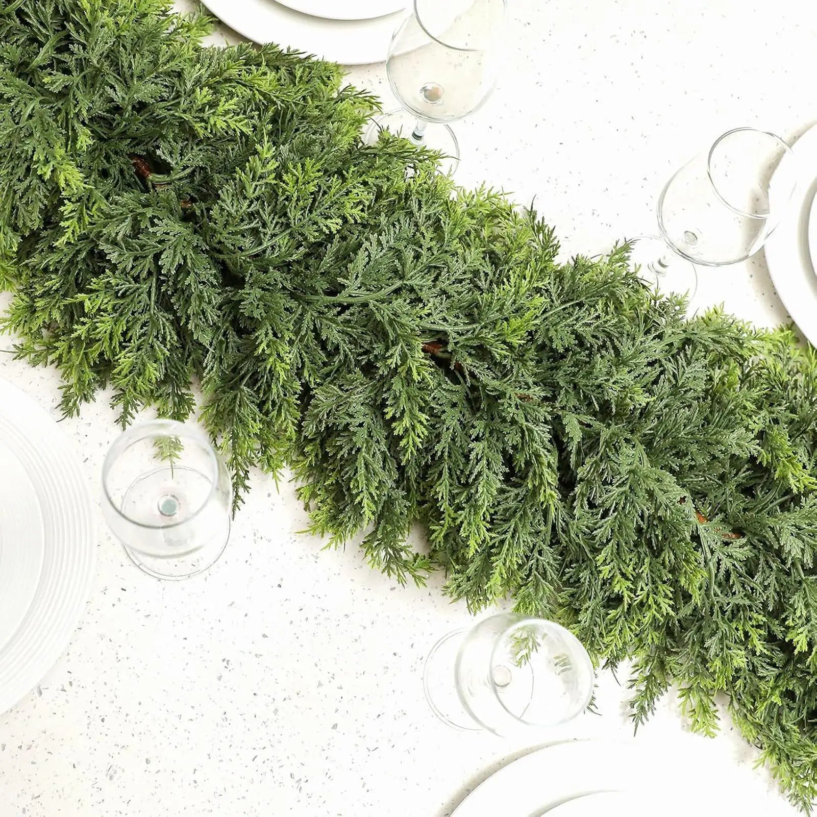 EvergreenCharm – Sfeervolle Kerst Guirlande van Cipresbladeren