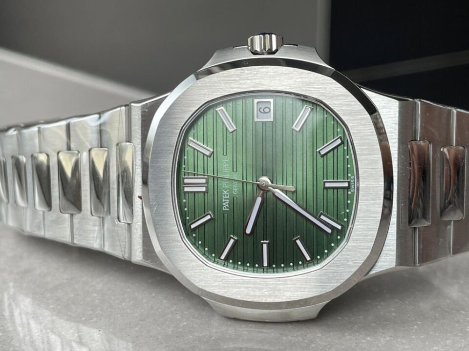 Replica PATEK PHILIPPE Nautilus 5711/1A PPF VF 1:1 Best Edition Green Textured Dial on SS Bracelet 324CS - Top club