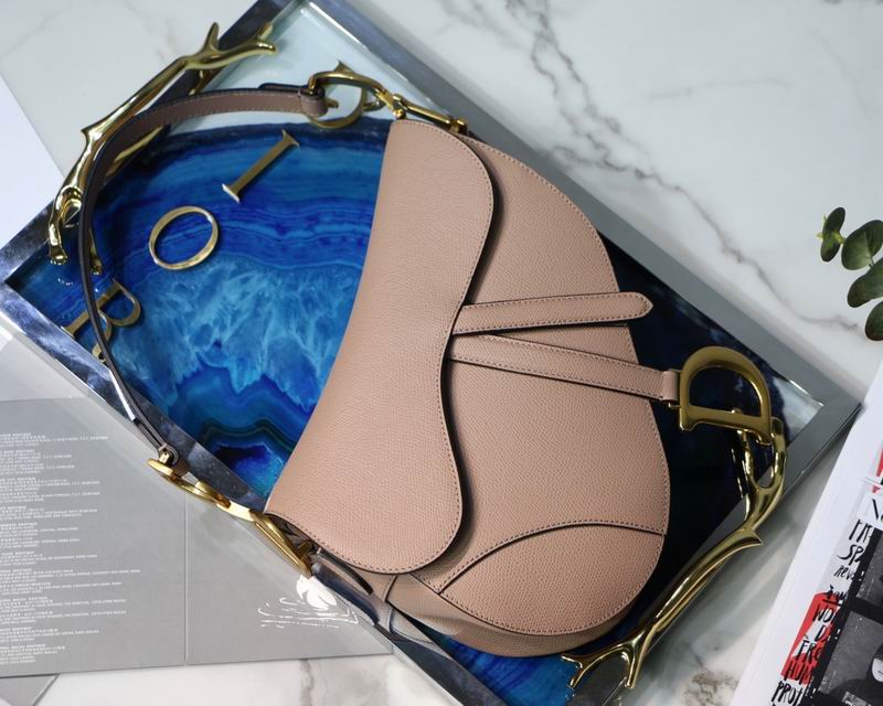 Saddle Bag With Strap Hazelnut Grained Calfskin – DB0711:1High-quality replica