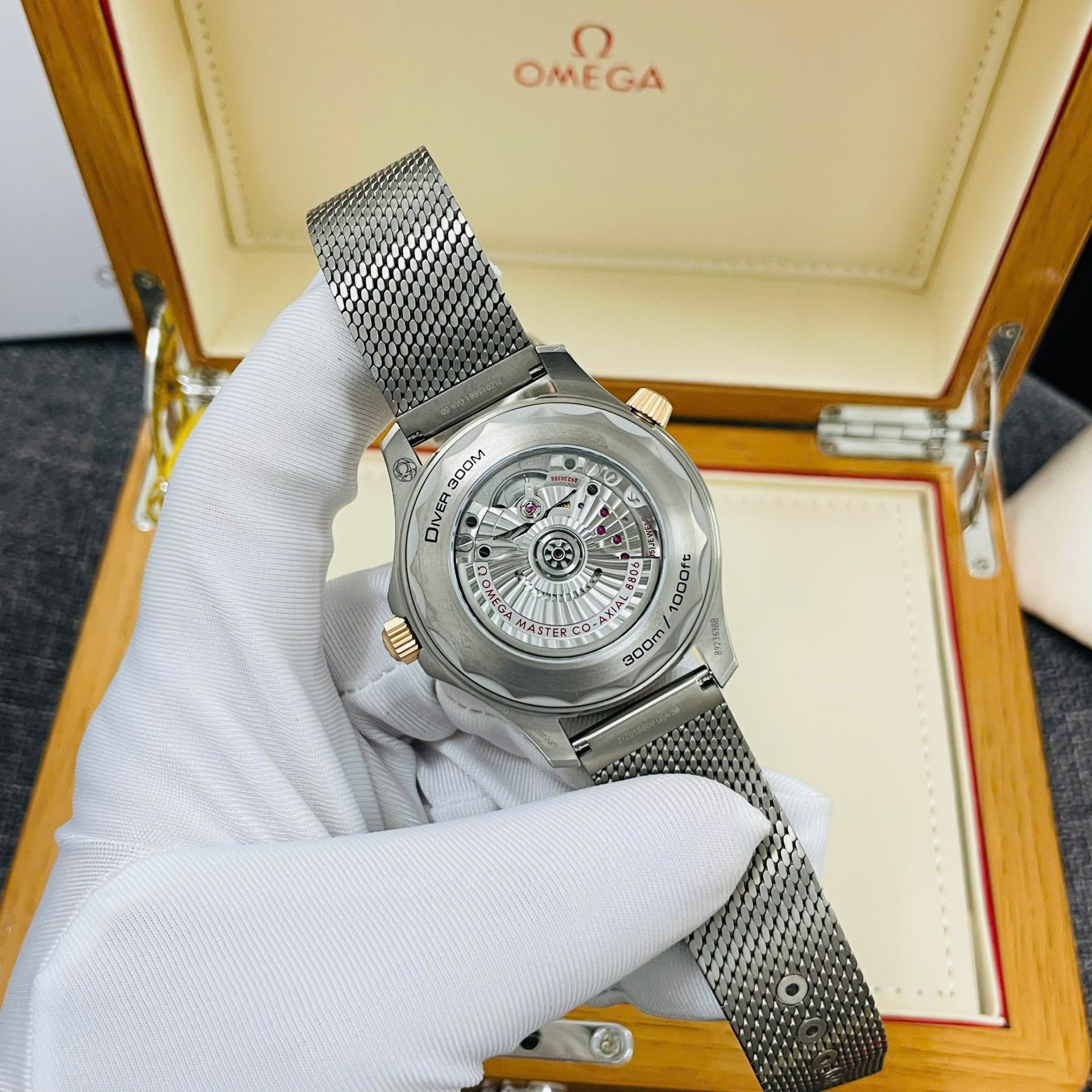 Omega Replica Watches Seamaster Bronze Gold on Titanium Green Dial VS Factory 42mm - Top club