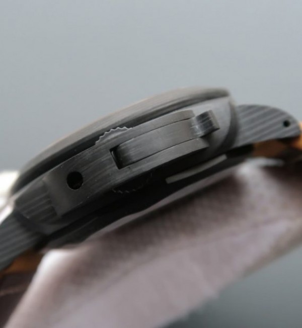 Replica Panerai XF PAM441 Carbotech Special Edition Asso Strap P9001 - Top club