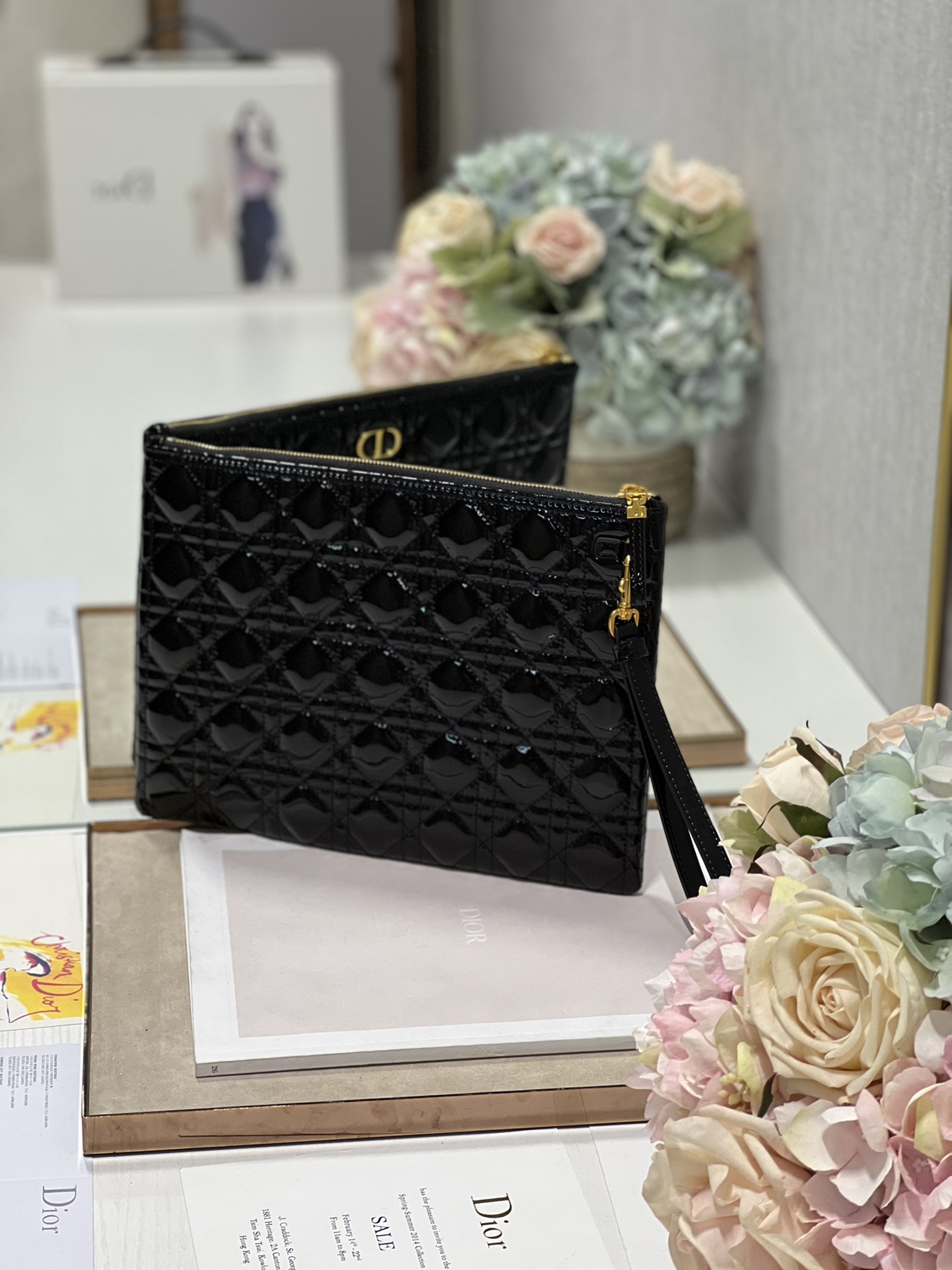 Large Caro Daily Pouch Black/Grey/Brown For Women 12in/30cm S5086UWHC_M9001:1High-quality replica