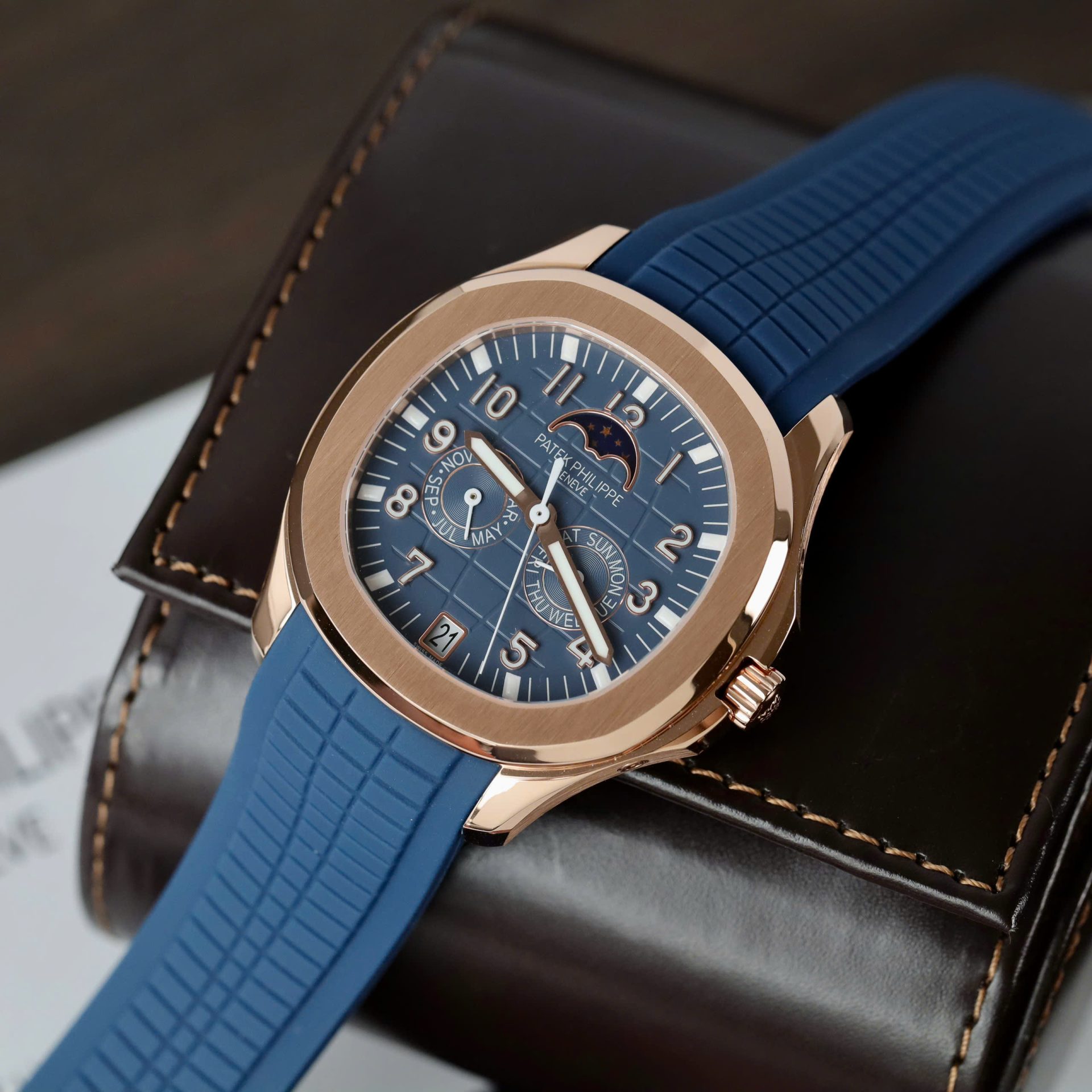 Patek Philippe Best Replica Watch Aquanaut 5261R Automatic Swiss Movement Blue Dial 40mm - Top club