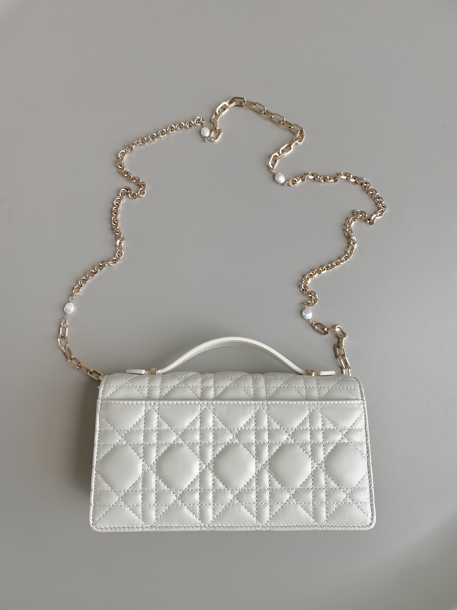 Lady Top Handle Clutch Beige/Black/White For Women 8.5in/21cm S0980ONMJ_M49P1:1High-quality replica