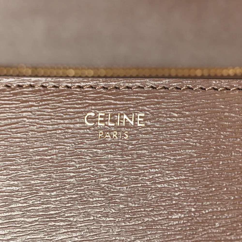 Replica Celine Glazed Nut Medium Classic Box Bag, Gold Hardware1:1High-quality replica